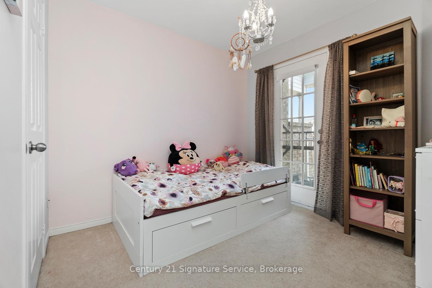 Photo 18 of 5140 Lampman Avenue, Burlington, Uptown — HOMEH