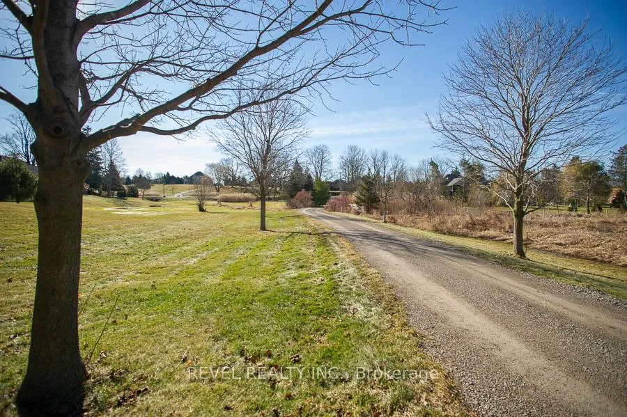 Photo 4 of 171 German School Road, Brant, South Dumfries — HOMEH
