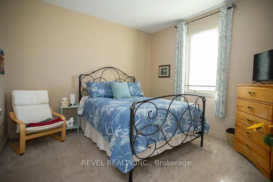 Photo 23 of 171 German School Road, Brant, South Dumfries — HOMEH