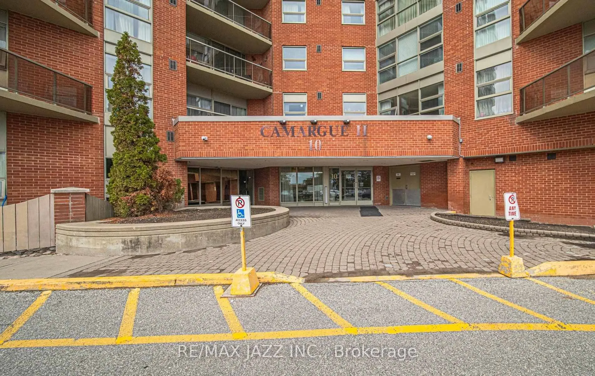 Photo 1 of Unit 318, 10 Dean Park Road, Scarborough, Rouge — HOMEH
