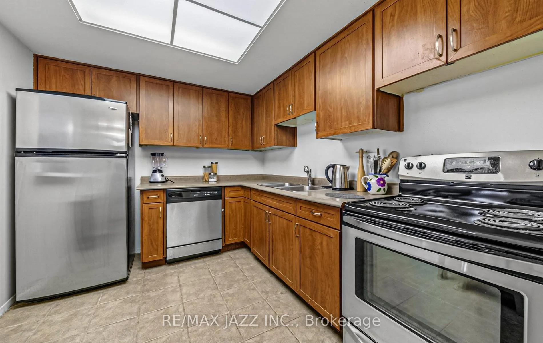 Photo 4 of Unit 318, 10 Dean Park Road, Scarborough, Rouge — HOMEH