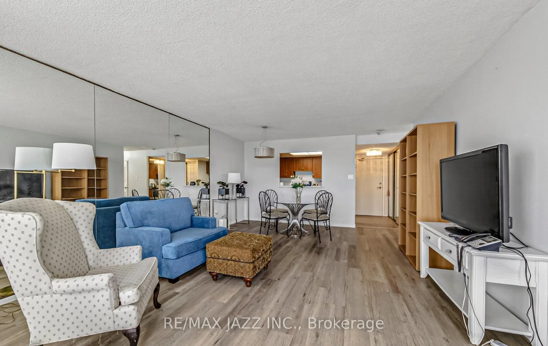 Photo 5 of Unit 318, 10 Dean Park Road, Scarborough, Rouge — HOMEH