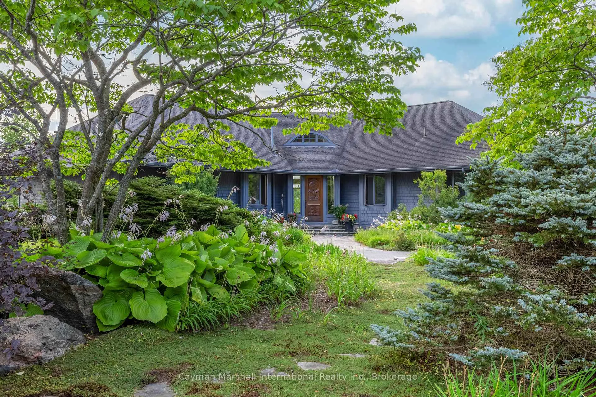 Photo 3 of 19 Cheers Lane, Seguin — HOMEH