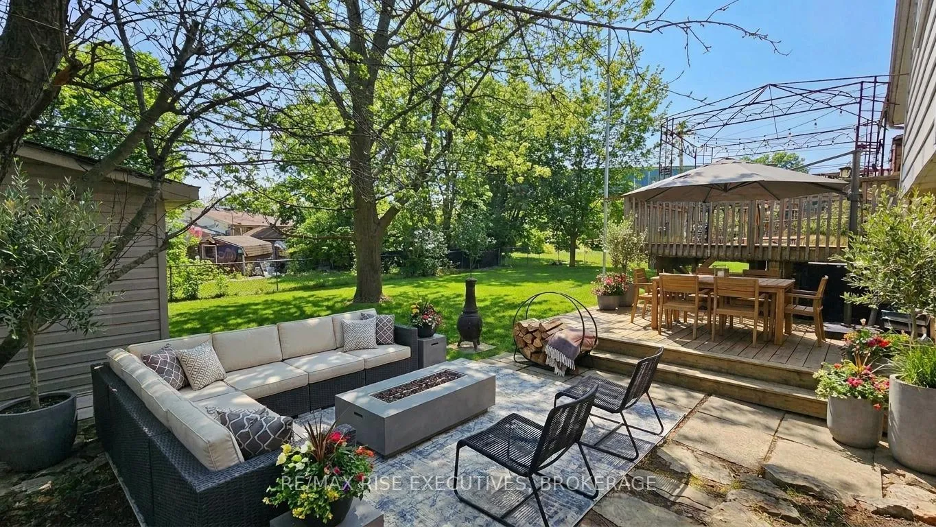 Photo 14 of 314 Amherst Drive, Loyalist, Amherstview — HOMEH