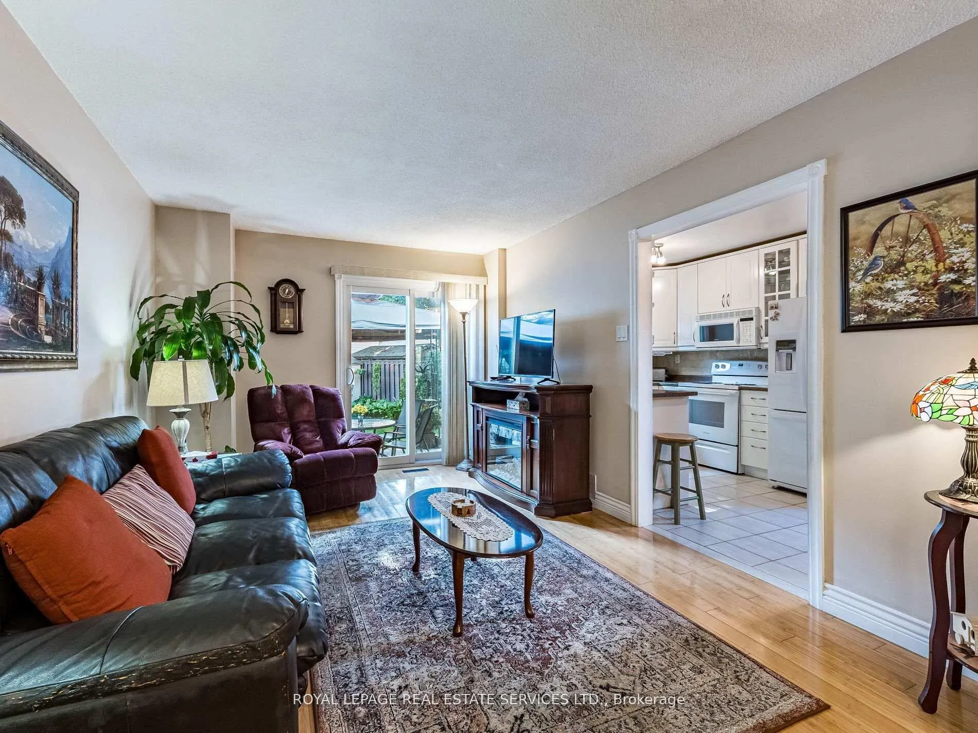 Photo 11 of 77 Martindale Crescent, Brampton, Brampton West — HOMEH