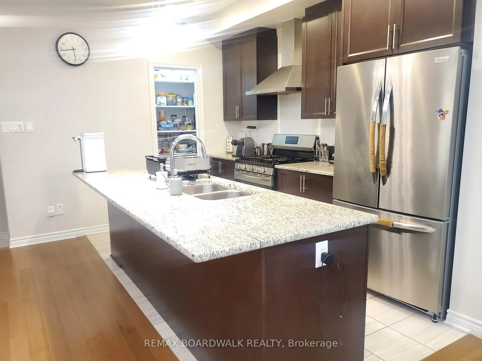 Photo 5 of 112 Kestrel Street, Ottawa, Blossom Park/Kemp Park/Findlay Creek — HOMEH