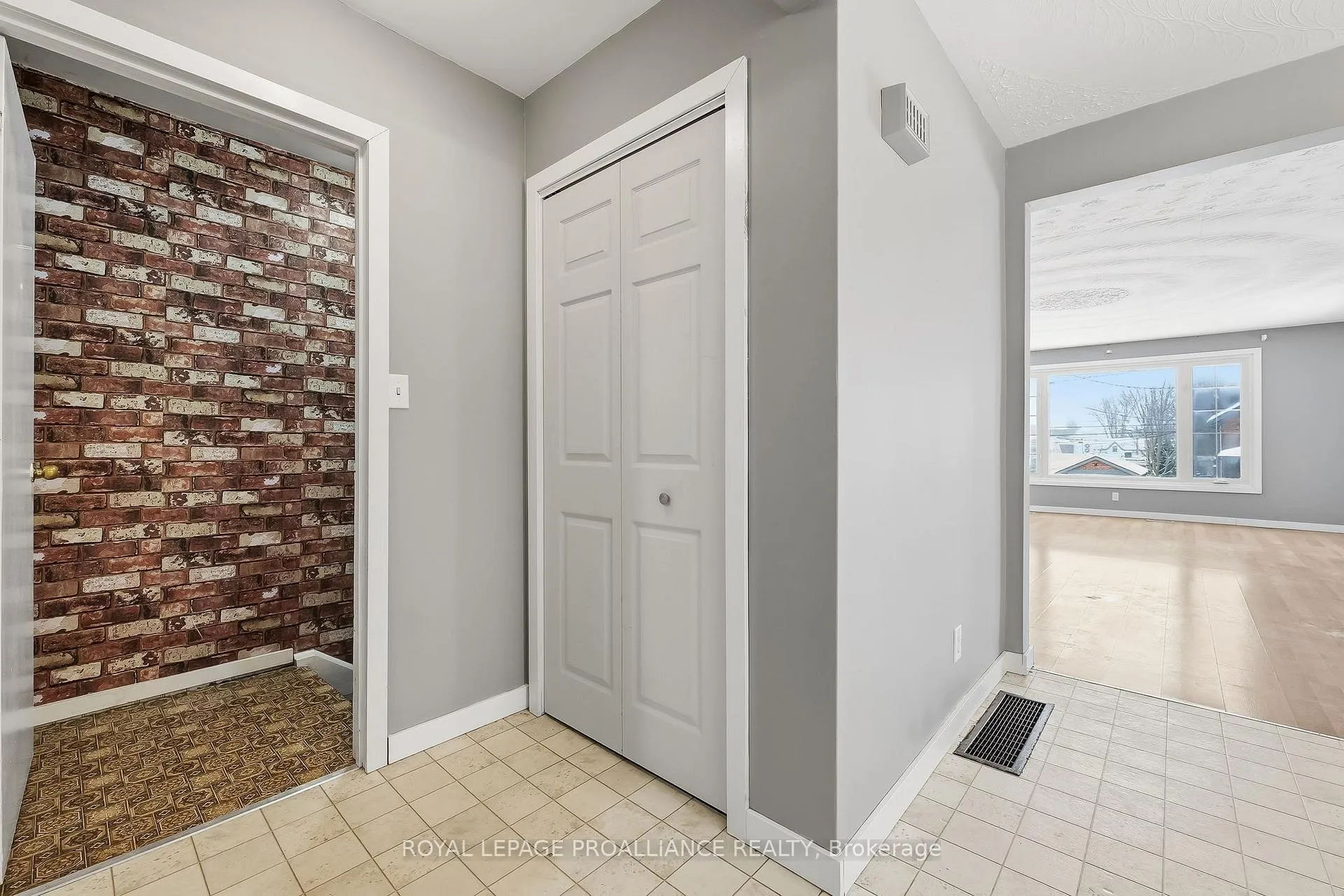 Photo 7 of Unit B, 32 James Street, Cobourg — HOMEH
