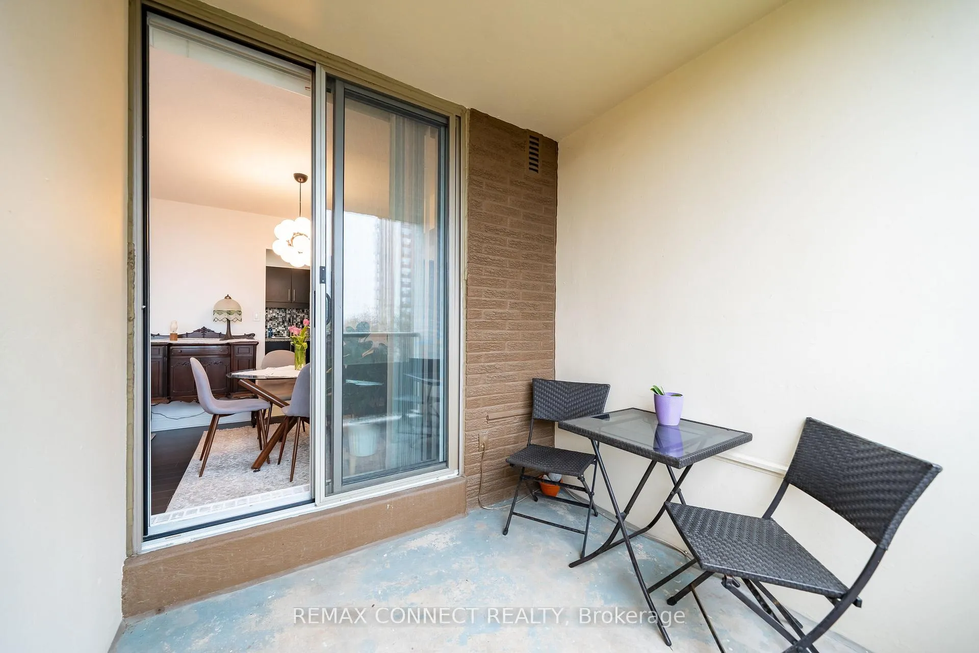Photo 16 of 5 Vicora Linkway, Toronto, Flemingdon Park — HOMEH