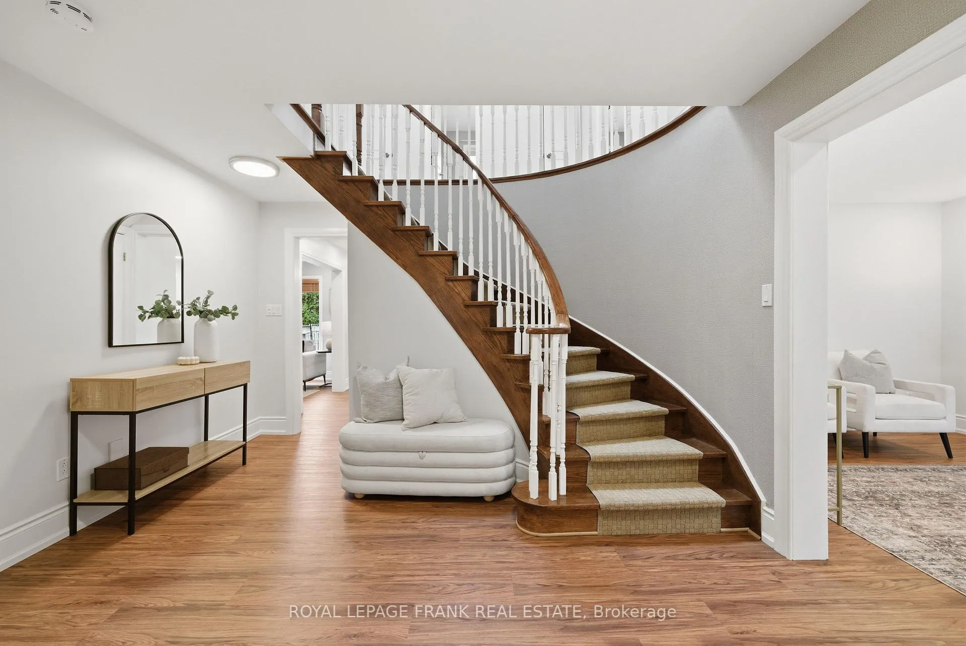 Photo 3 of 8 Corner Stone Crescent, Whitby, Rolling Acres — HOMEH
