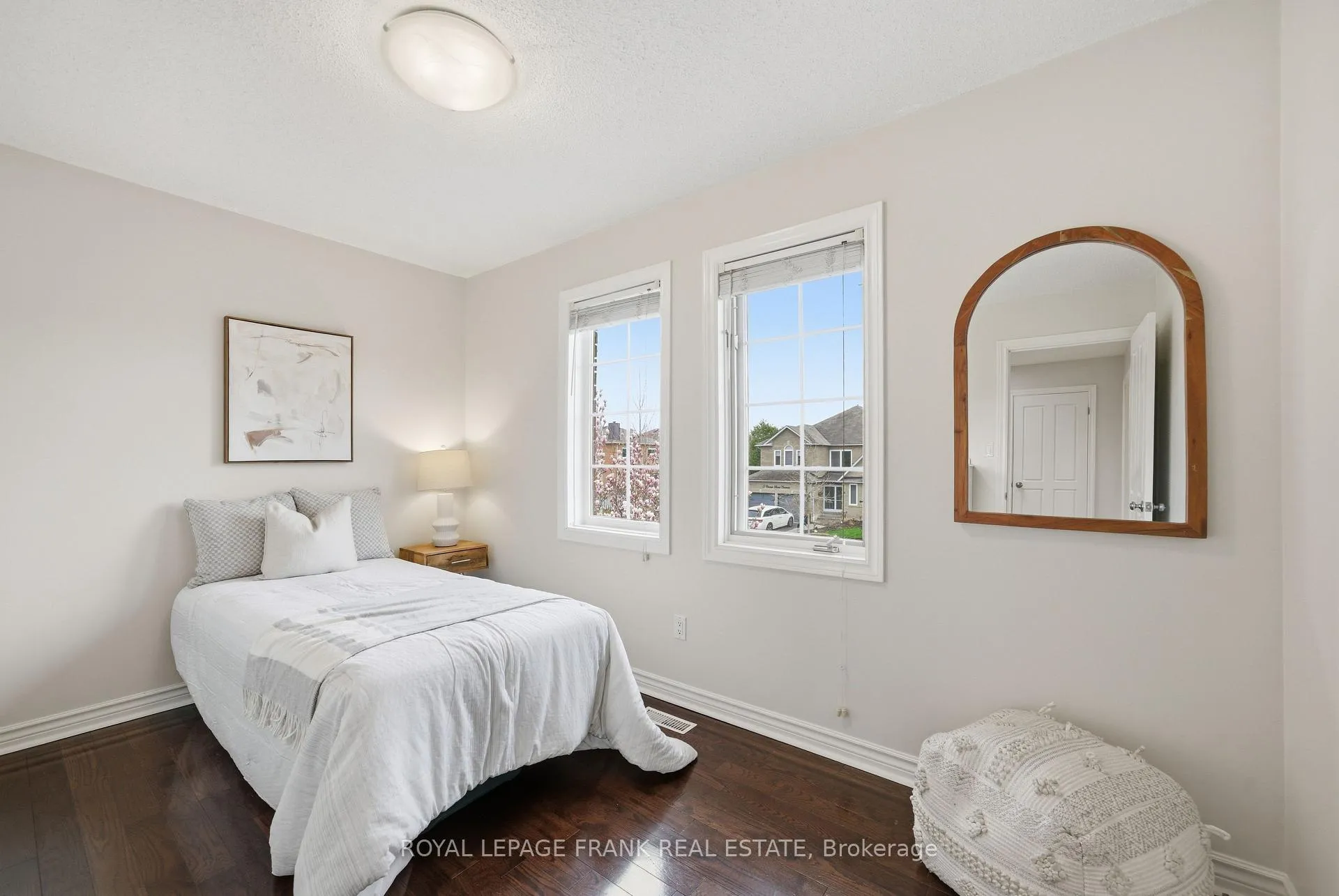 Photo 22 of 8 Corner Stone Crescent, Whitby, Rolling Acres — HOMEH