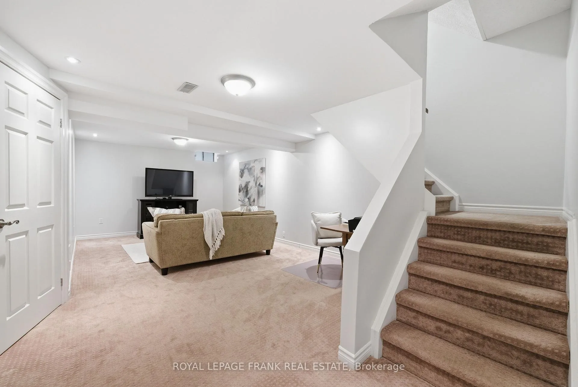 Photo 24 of 8 Corner Stone Crescent, Whitby, Rolling Acres — HOMEH