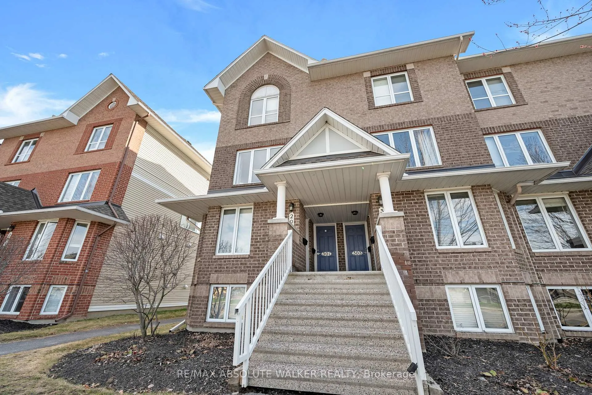 Photo 2 of Unit 8, 299 Aquaview Drive, Ottawa, Avalon East — HOMEH