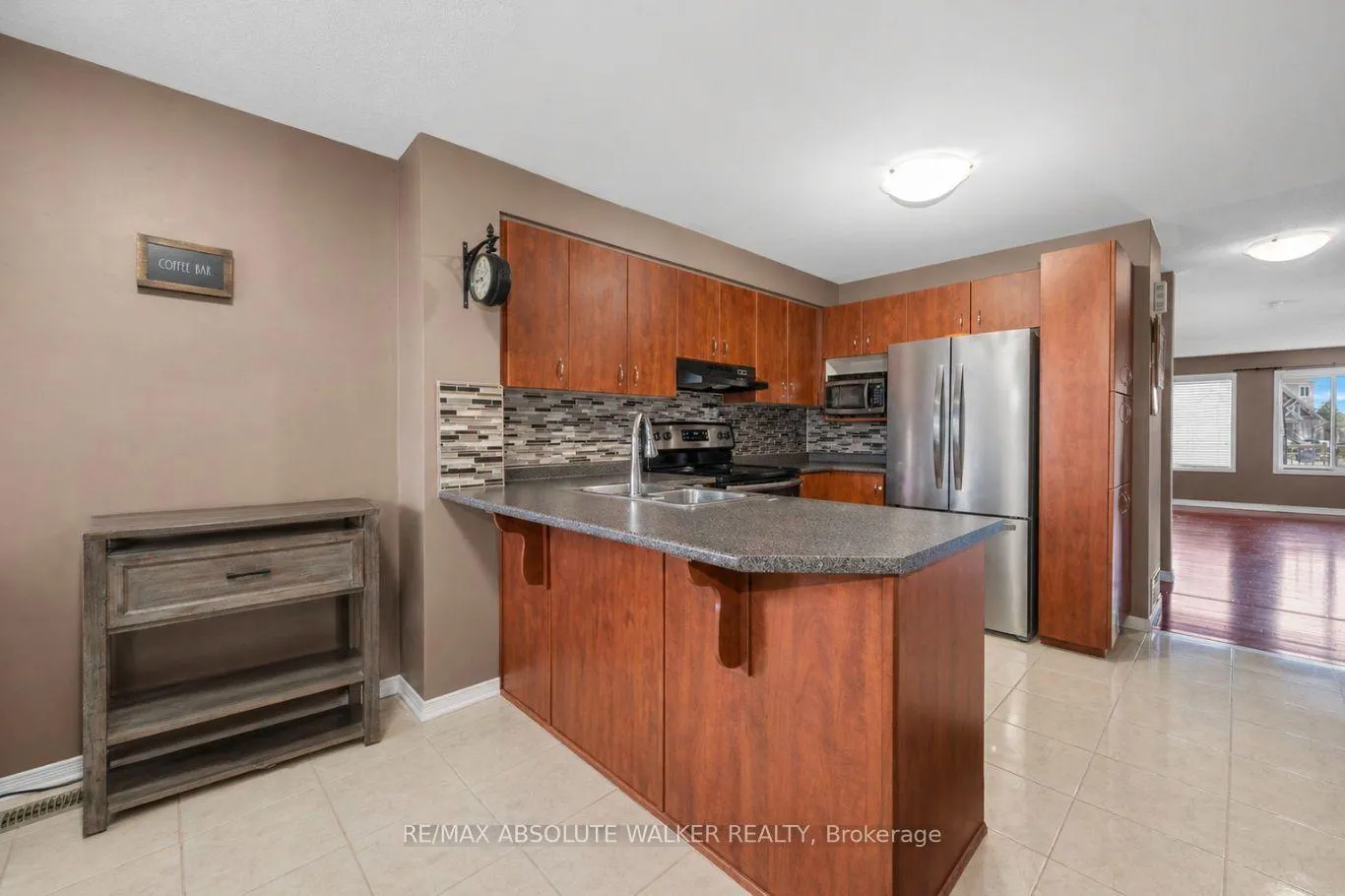 Photo 5 of Unit 8, 299 Aquaview Drive, Ottawa, Avalon East — HOMEH