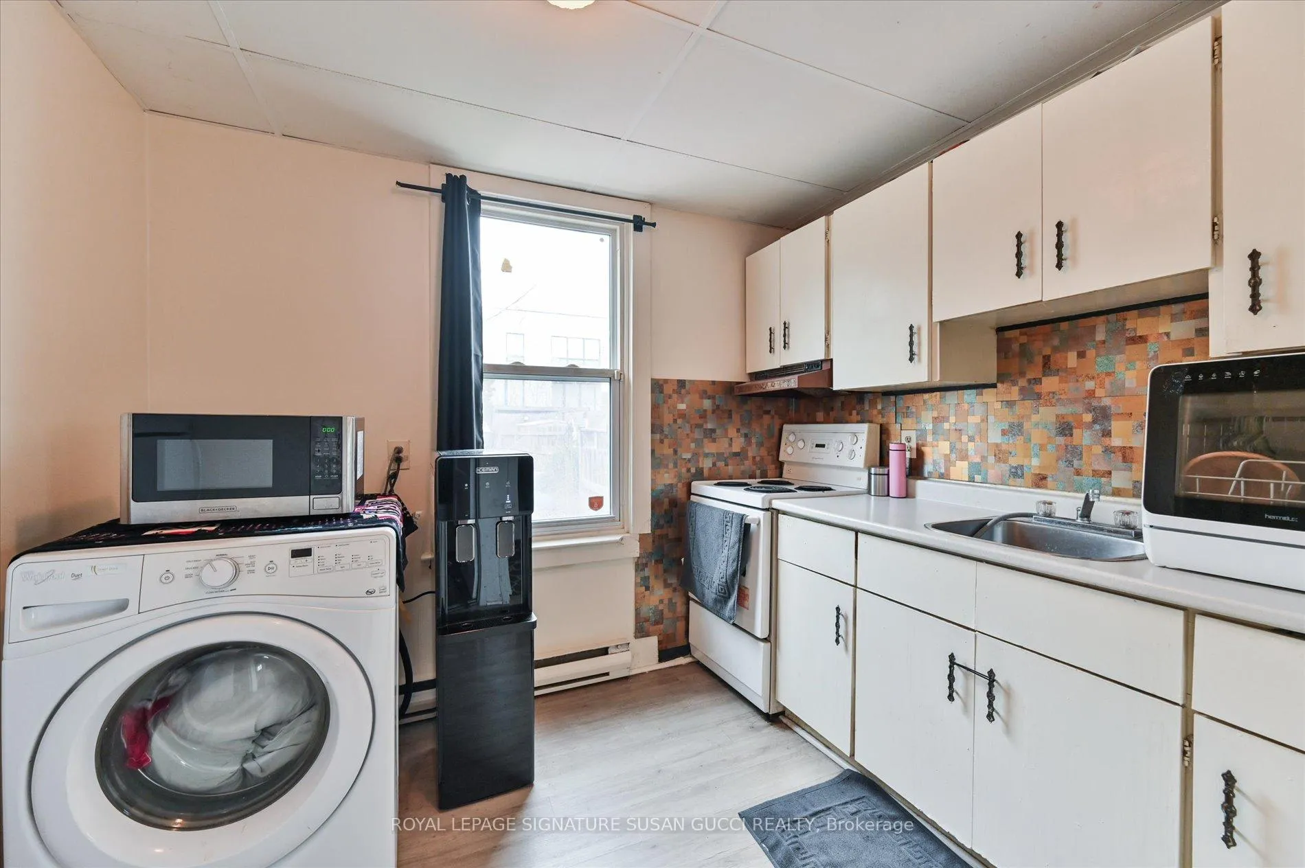 Photo 6 of 840 Sammon Avenue, Toronto, Danforth Village-East York — HOMEH