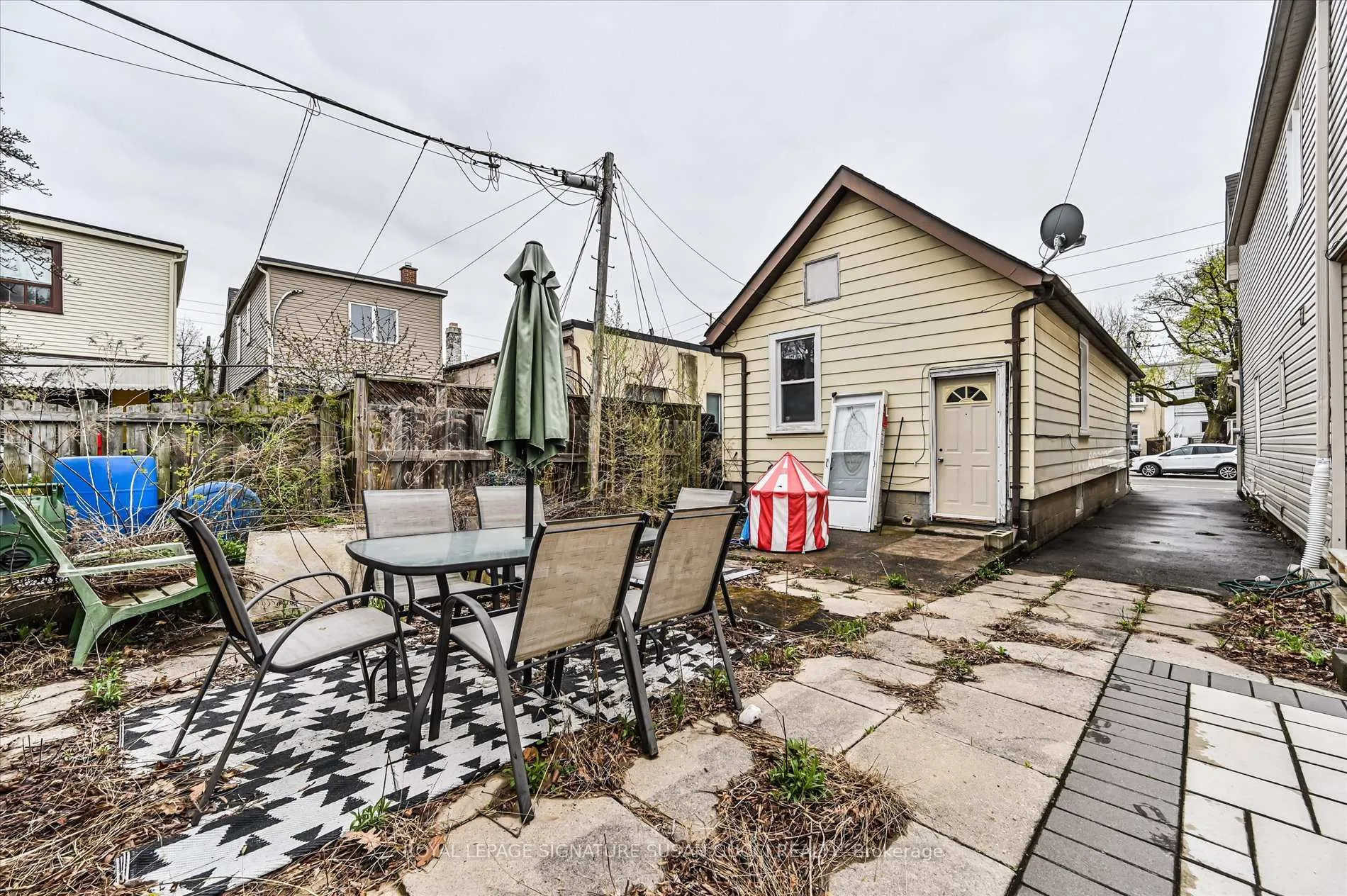 Photo 16 of 840 Sammon Avenue, Toronto, Danforth Village-East York — HOMEH