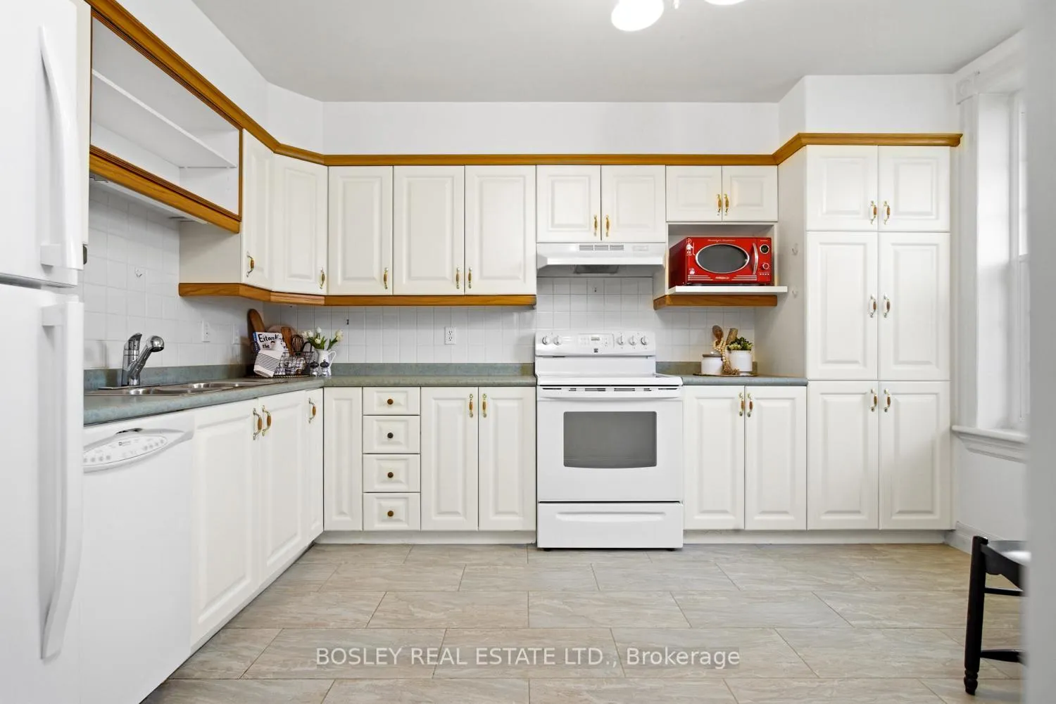 Photo 9 of Unit 101, 352 Ball Street, Cobourg — HOMEH