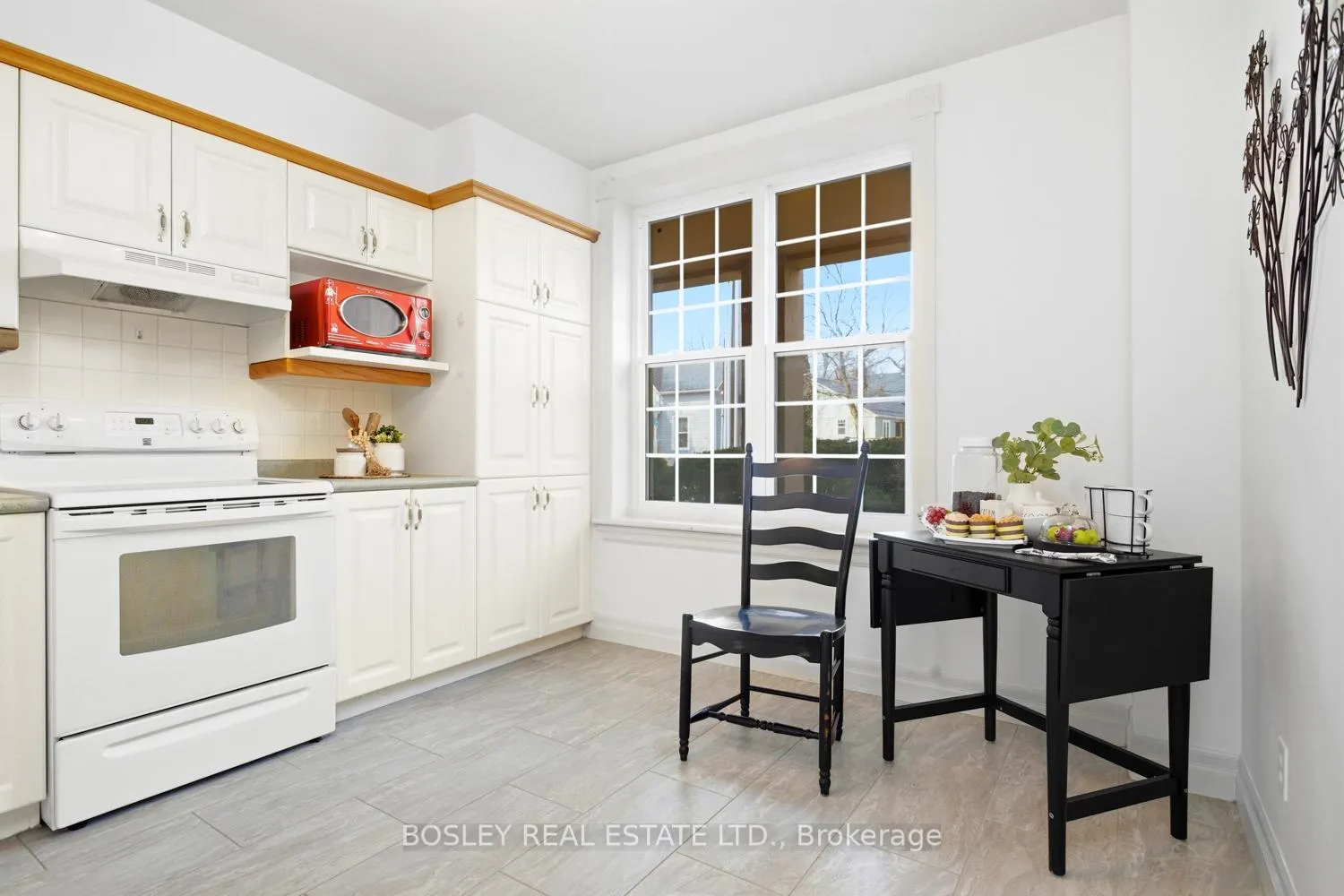 Photo 11 of Unit 101, 352 Ball Street, Cobourg — HOMEH