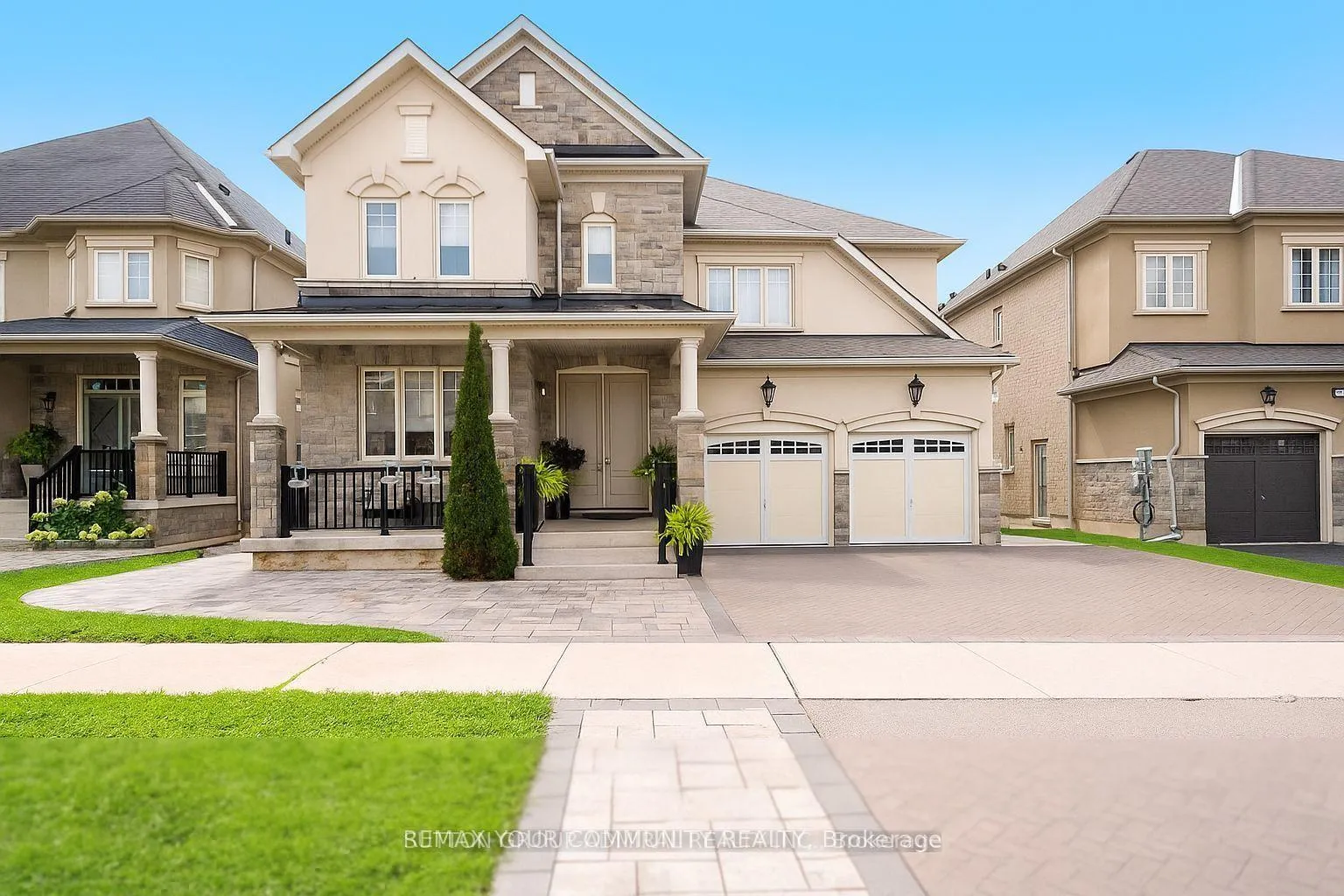 Front of 43 Fairmont Ridge Trail