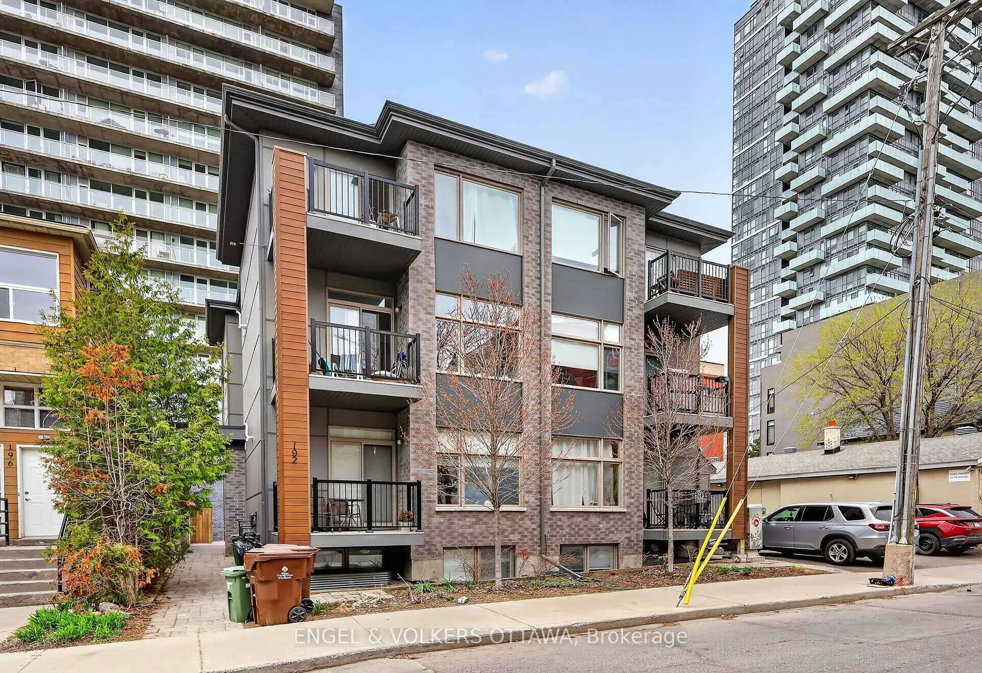 Photo 1 of Unit A, 192 Forward Avenue, Ottawa, Mechanicsville — HOMEH