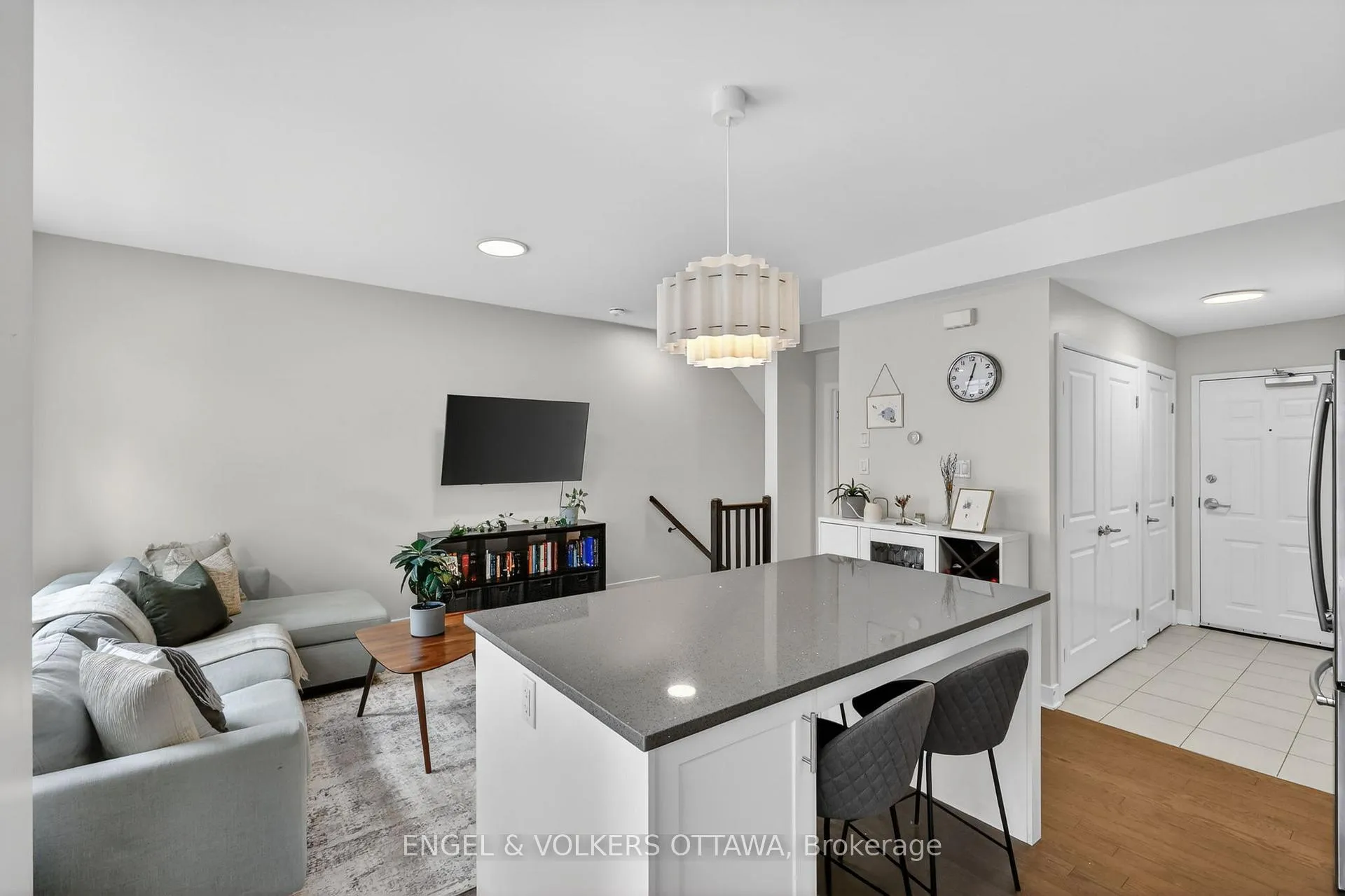 Photo 7 of Unit A, 192 Forward Avenue, Ottawa, Mechanicsville — HOMEH