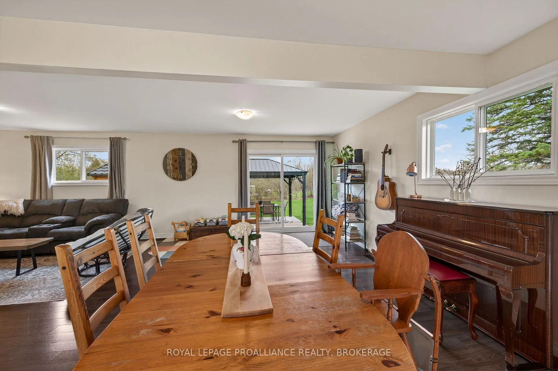 Photo 6 of 2880 Railton Road, Frontenac, Frontenac South — HOMEH