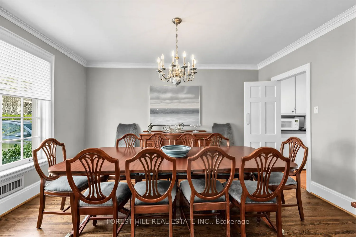 Photo 6 of 339 Cortleigh Boulevard, Toronto, Bedford Park-Nortown — HOMEH