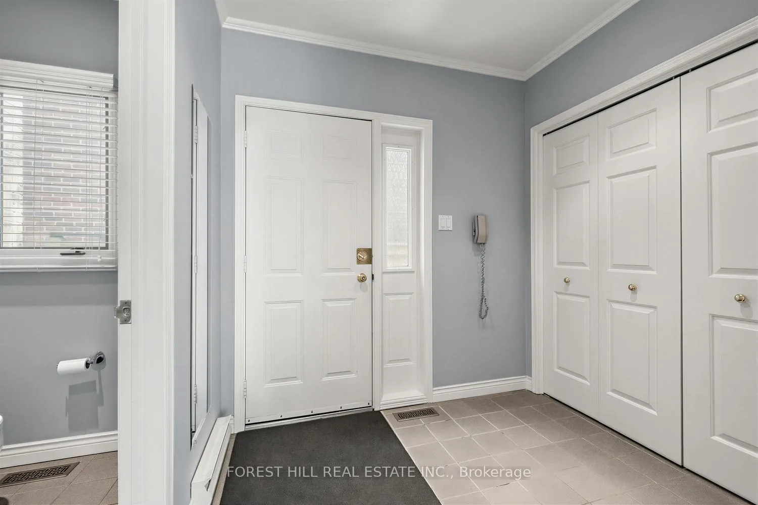 Photo 10 of 339 Cortleigh Boulevard, Toronto, Bedford Park-Nortown — HOMEH