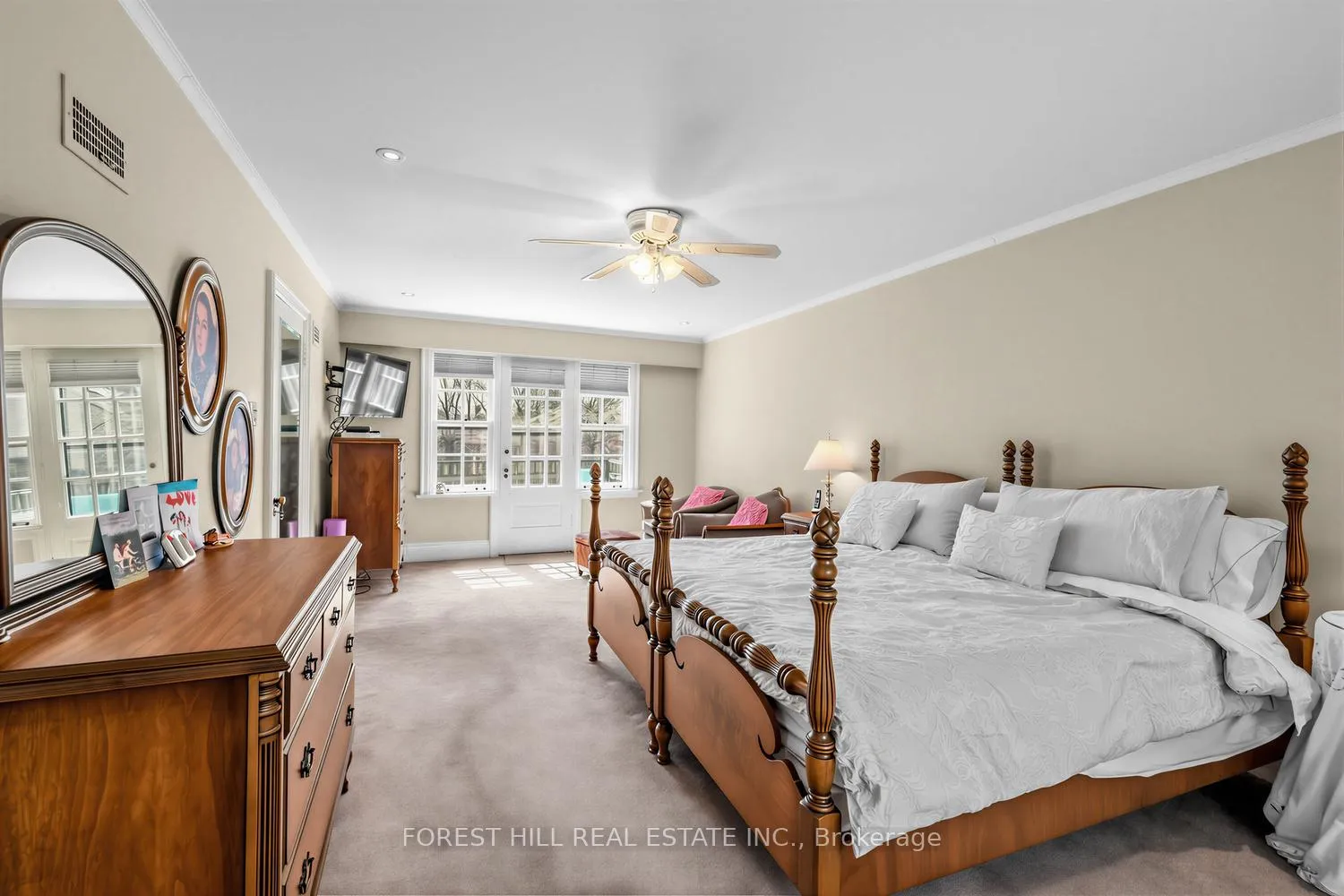Photo 18 of 339 Cortleigh Boulevard, Toronto, Bedford Park-Nortown — HOMEH