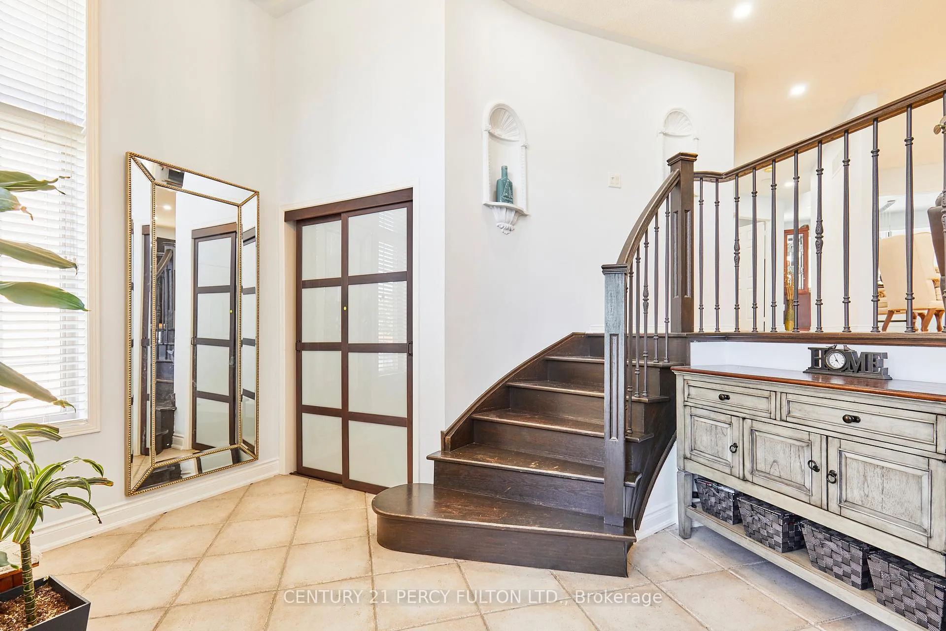 Photo 3 of 483 Ormond Drive, Oshawa, Samac — HOMEH