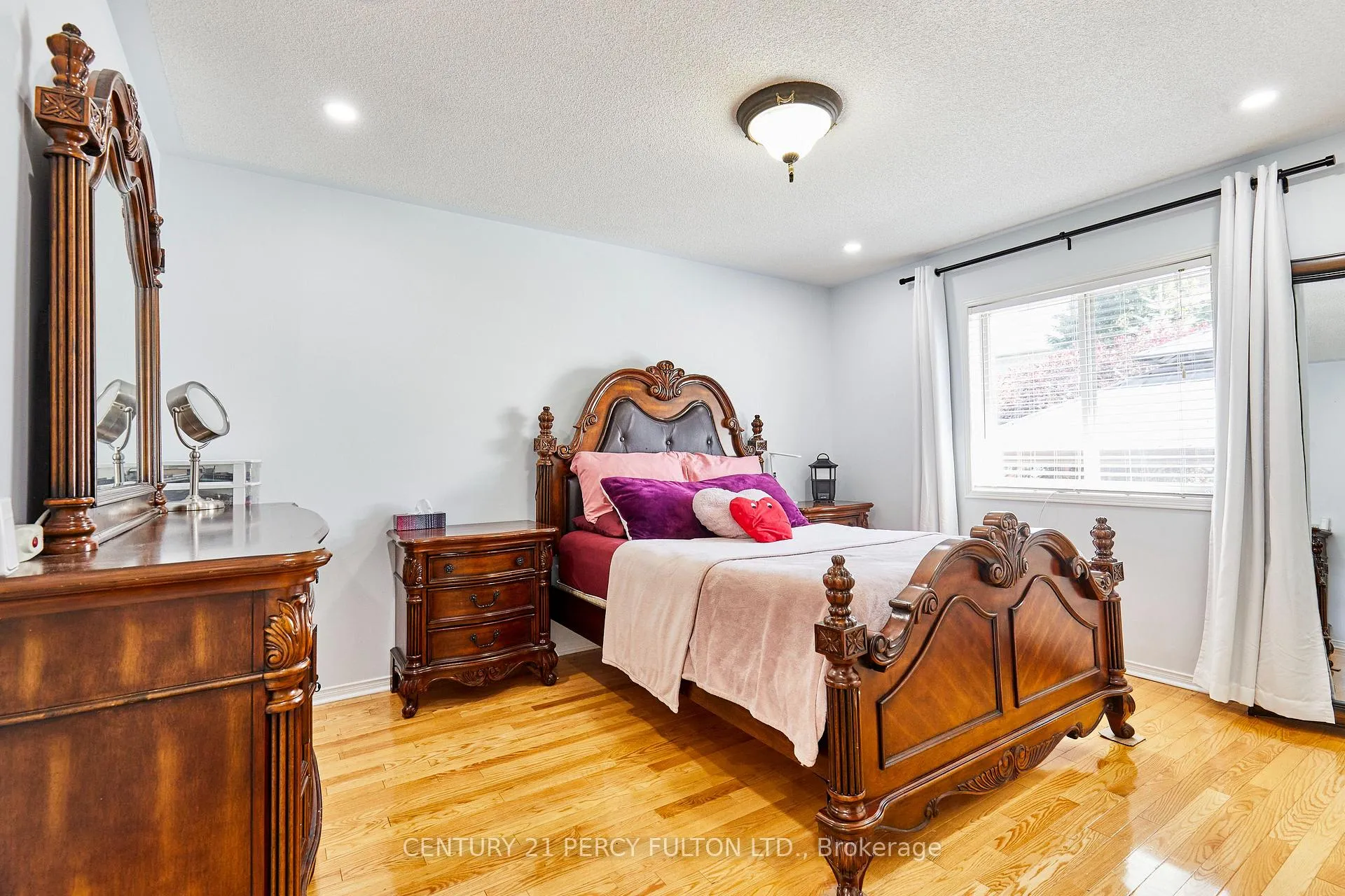 Photo 10 of 483 Ormond Drive, Oshawa, Samac — HOMEH