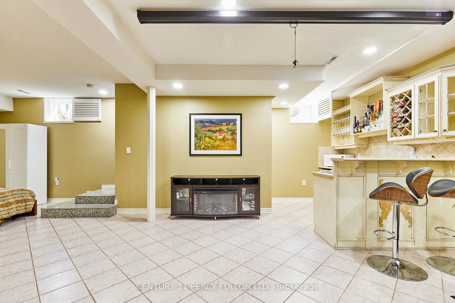 Photo 15 of 483 Ormond Drive, Oshawa, Samac — HOMEH