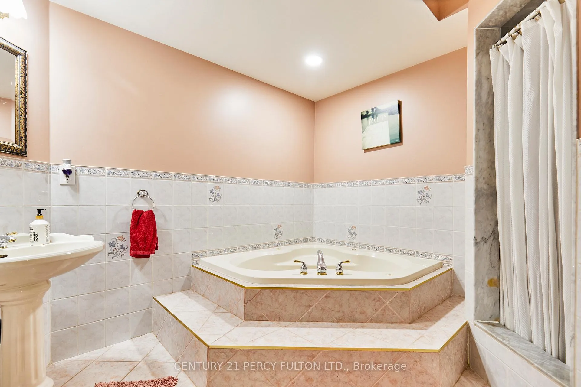 Photo 18 of 483 Ormond Drive, Oshawa, Samac — HOMEH