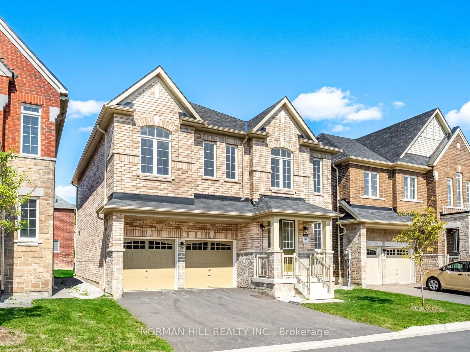 Photo 2 of 7 Lilestone Drive, Brampton, Credit Valley — HOMEH