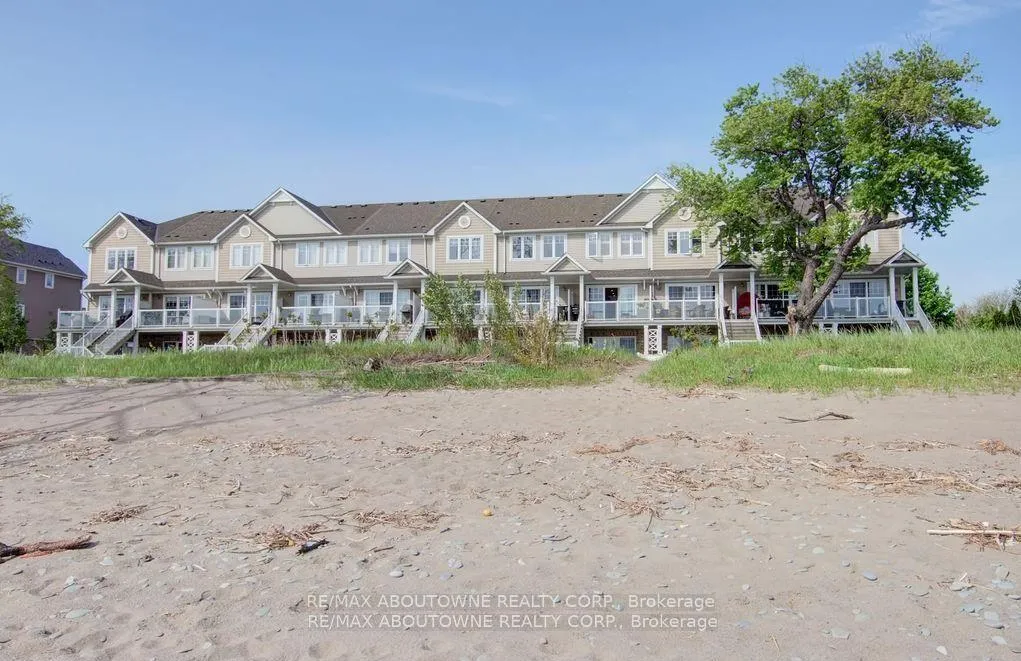 Photo 2 of Unit #3, 337 Beach Boulevard, Hamilton, Hamilton Beach — HOMEH