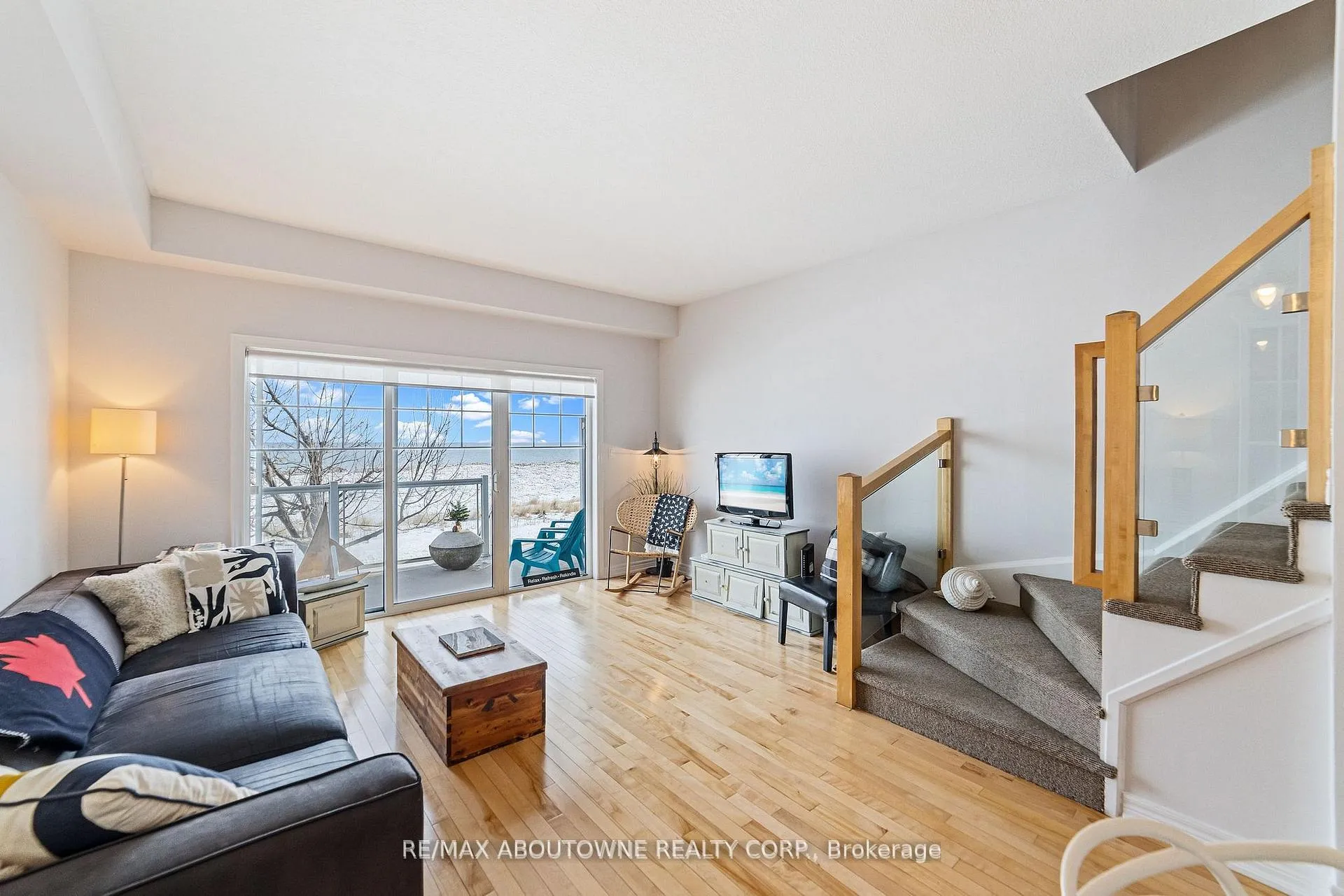 Photo 11 of Unit #3, 337 Beach Boulevard, Hamilton, Hamilton Beach — HOMEH