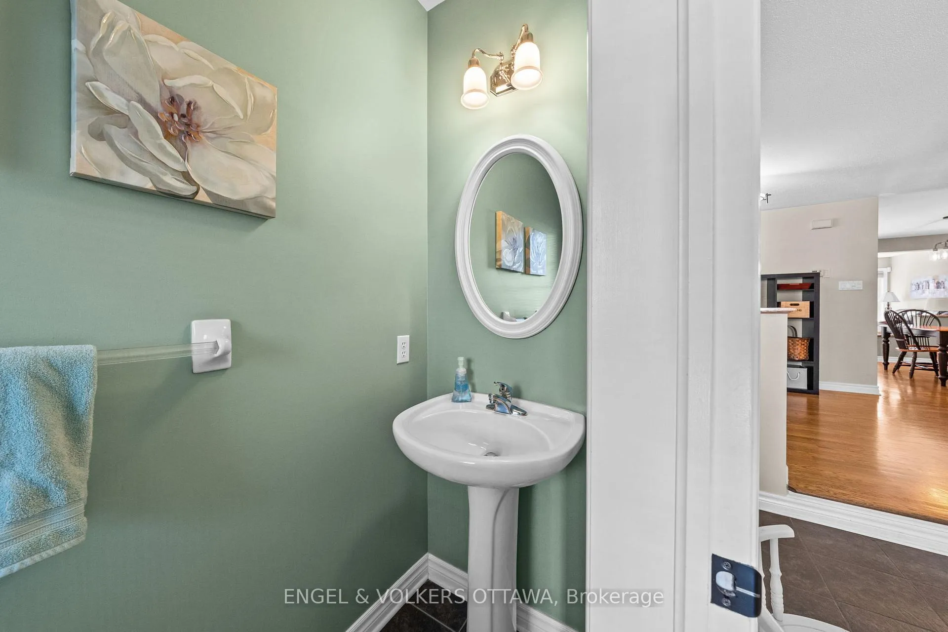 Photo 3 of 232 Deerfox Drive, Ottawa, Barrhaven - Longfields — HOMEH