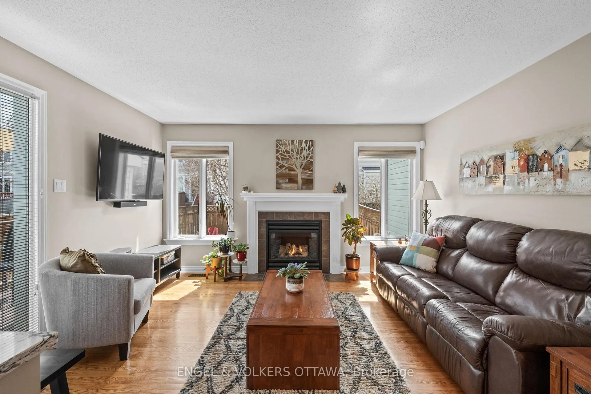 Photo 12 of 232 Deerfox Drive, Ottawa, Barrhaven - Longfields — HOMEH