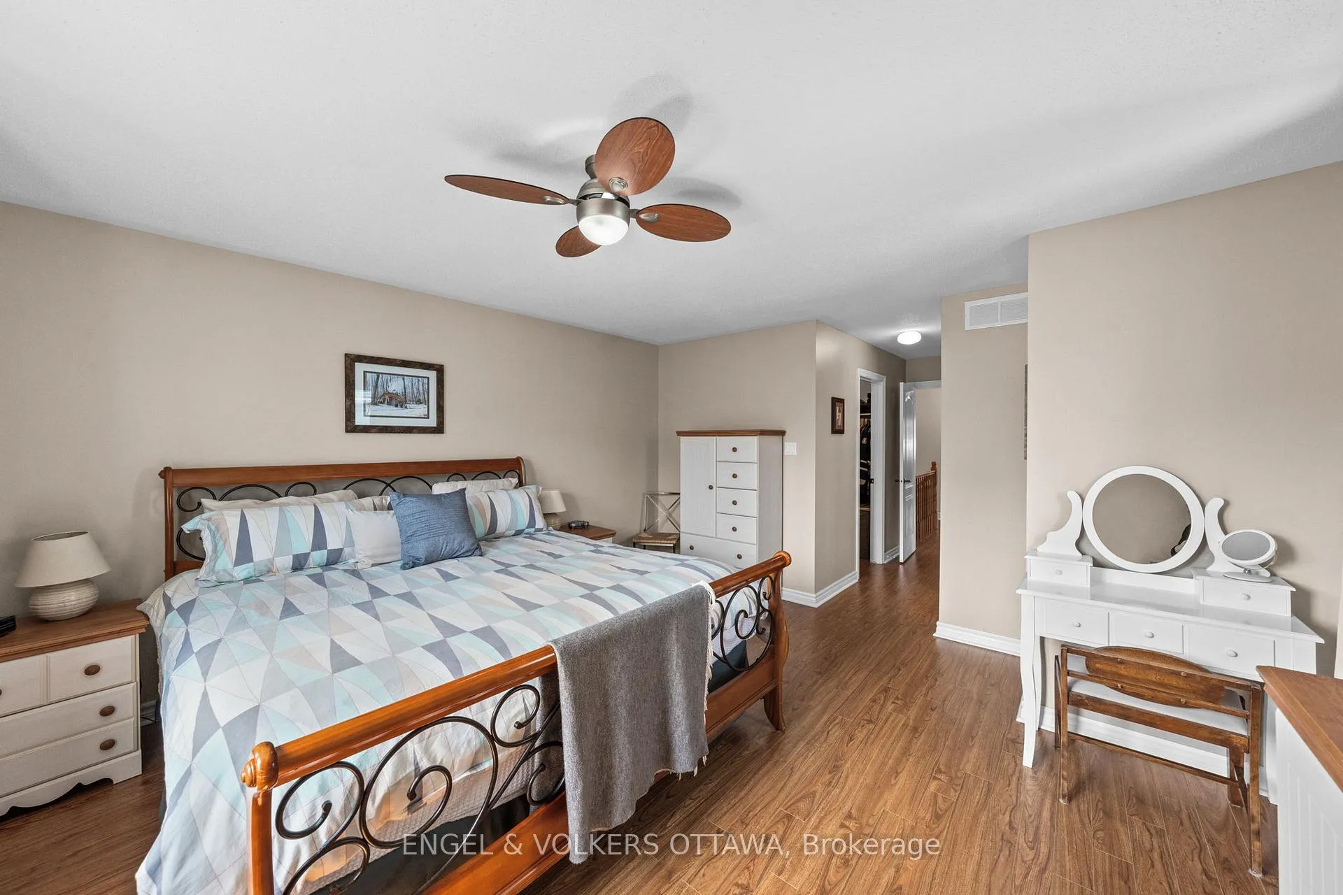 Photo 18 of 232 Deerfox Drive, Ottawa, Barrhaven - Longfields — HOMEH