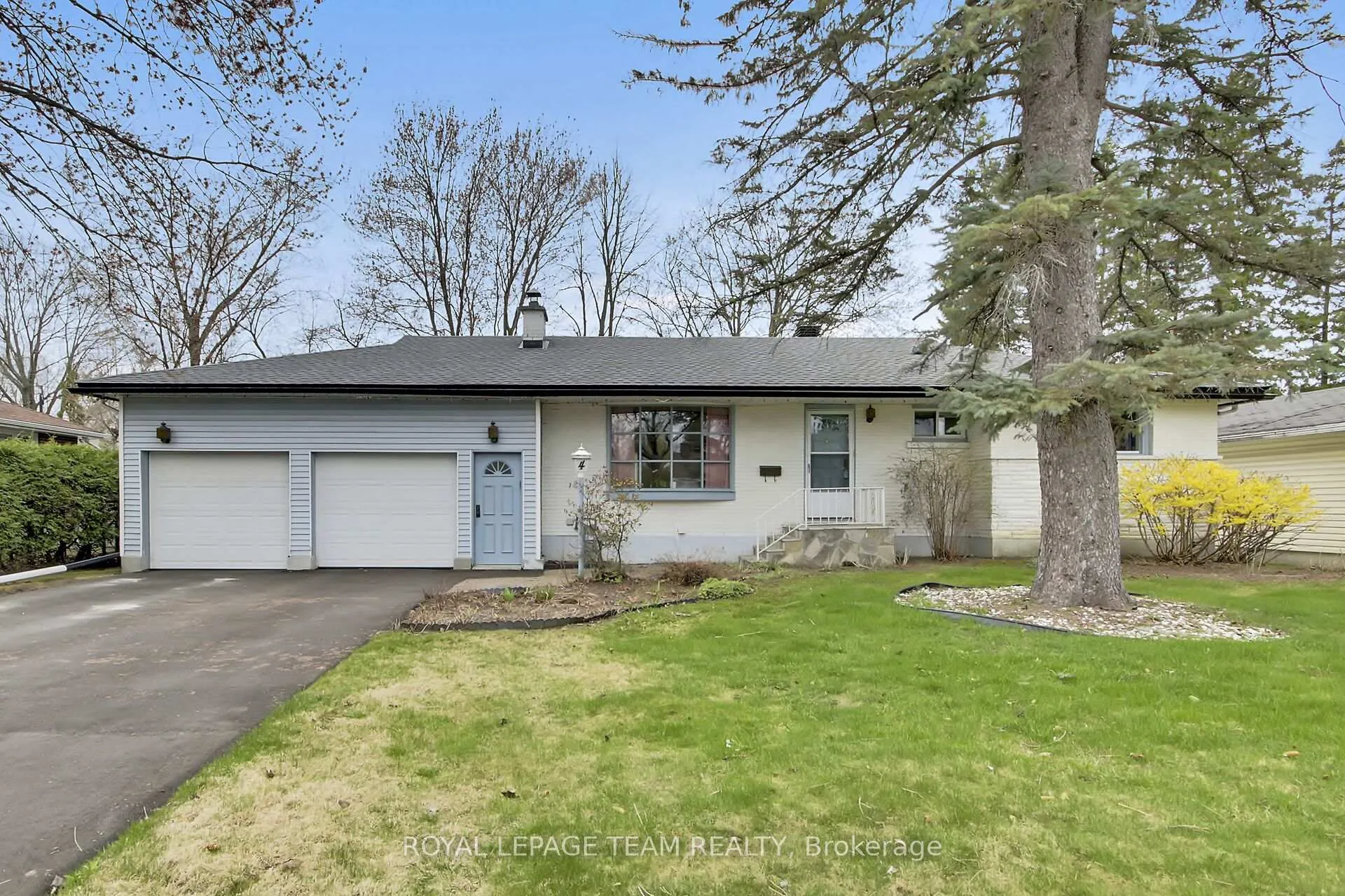 Photo 1 of 4 Headingly Crescent, Ottawa, Manordale — HOMEH