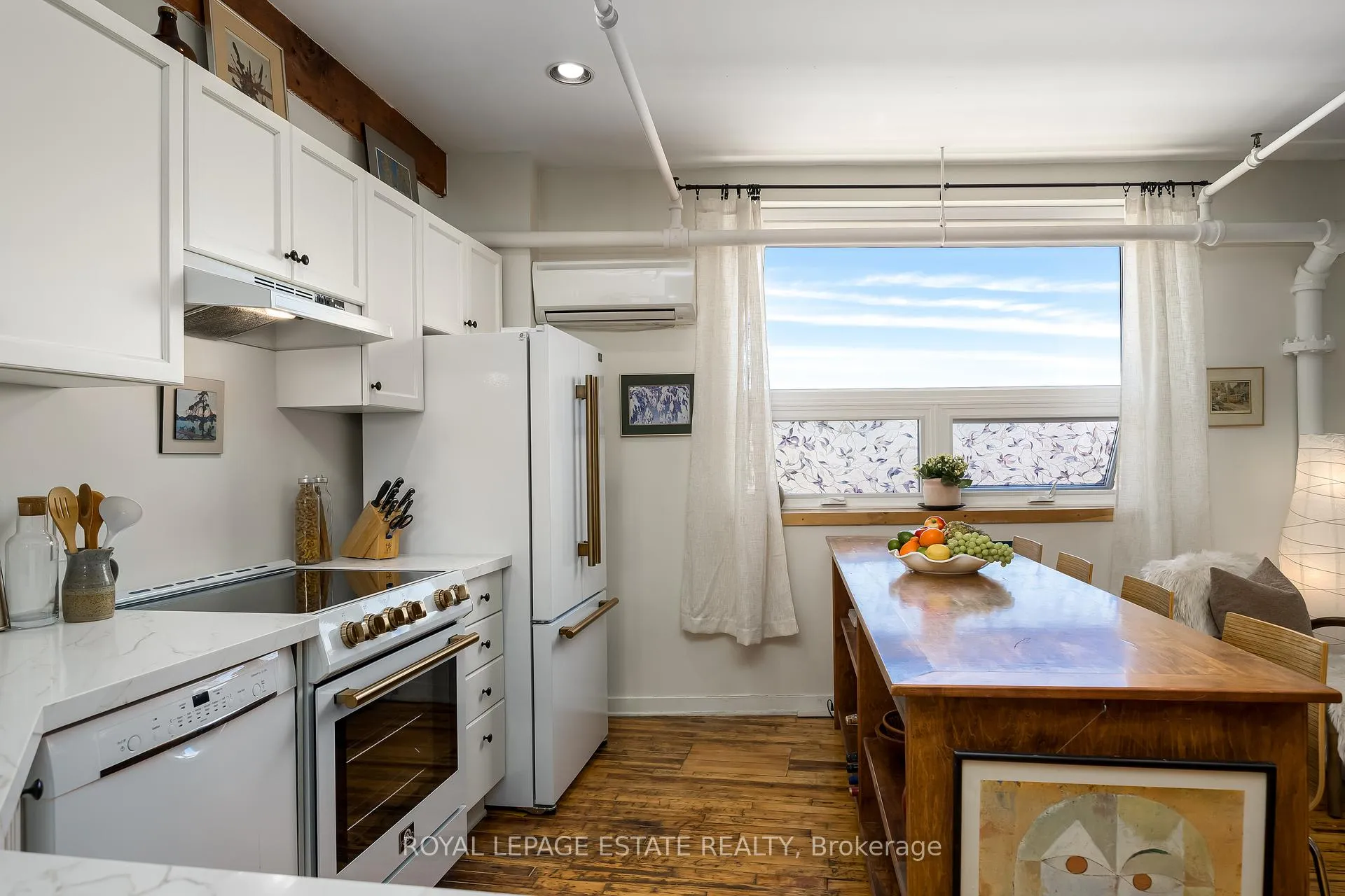 Photo 5 of Unit 21, 121 Prescott Avenue, Toronto, Weston-Pellam Park — HOMEH