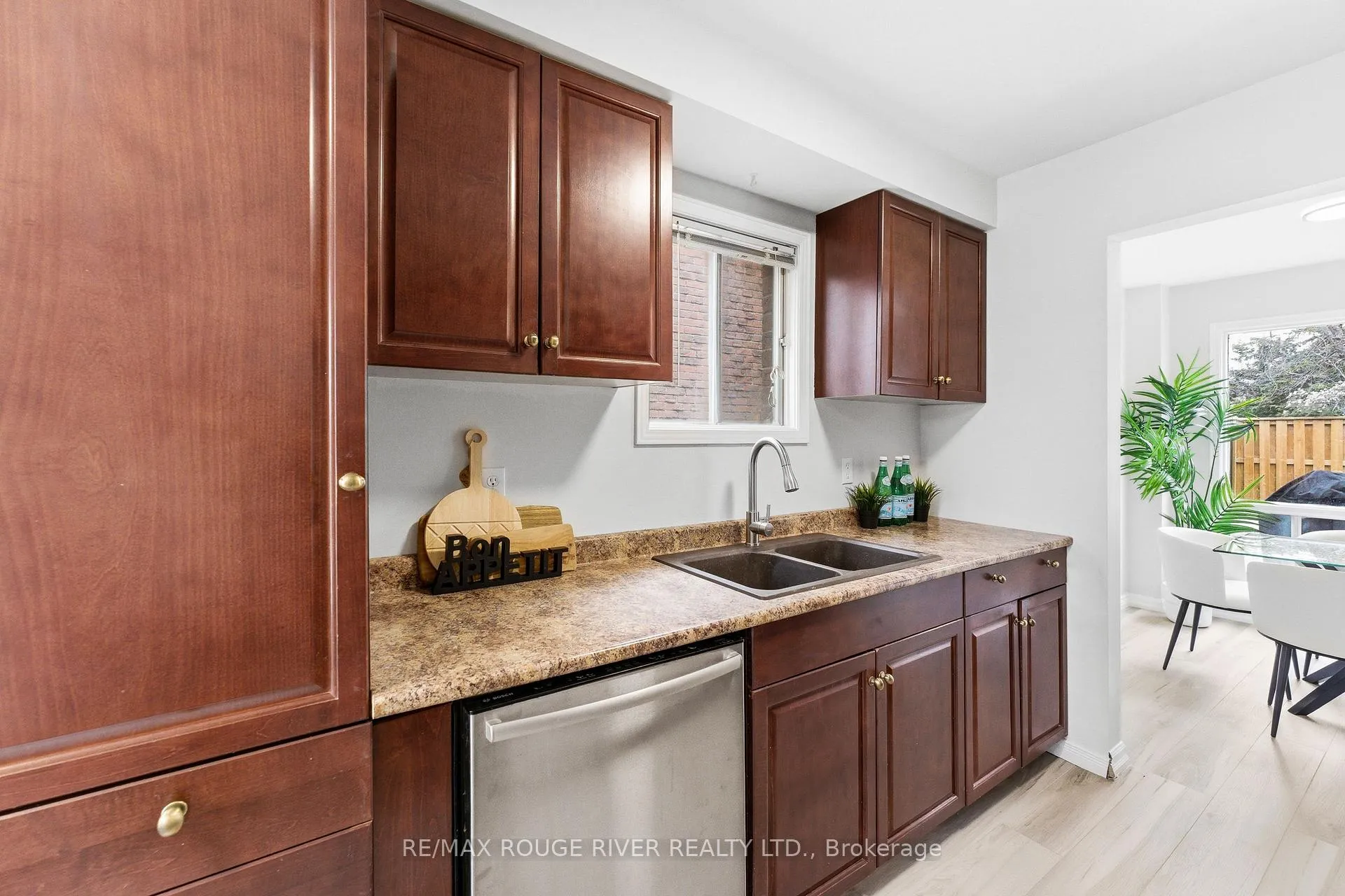Photo 10 of 93 Chatfield Drive, Ajax, Central West — HOMEH