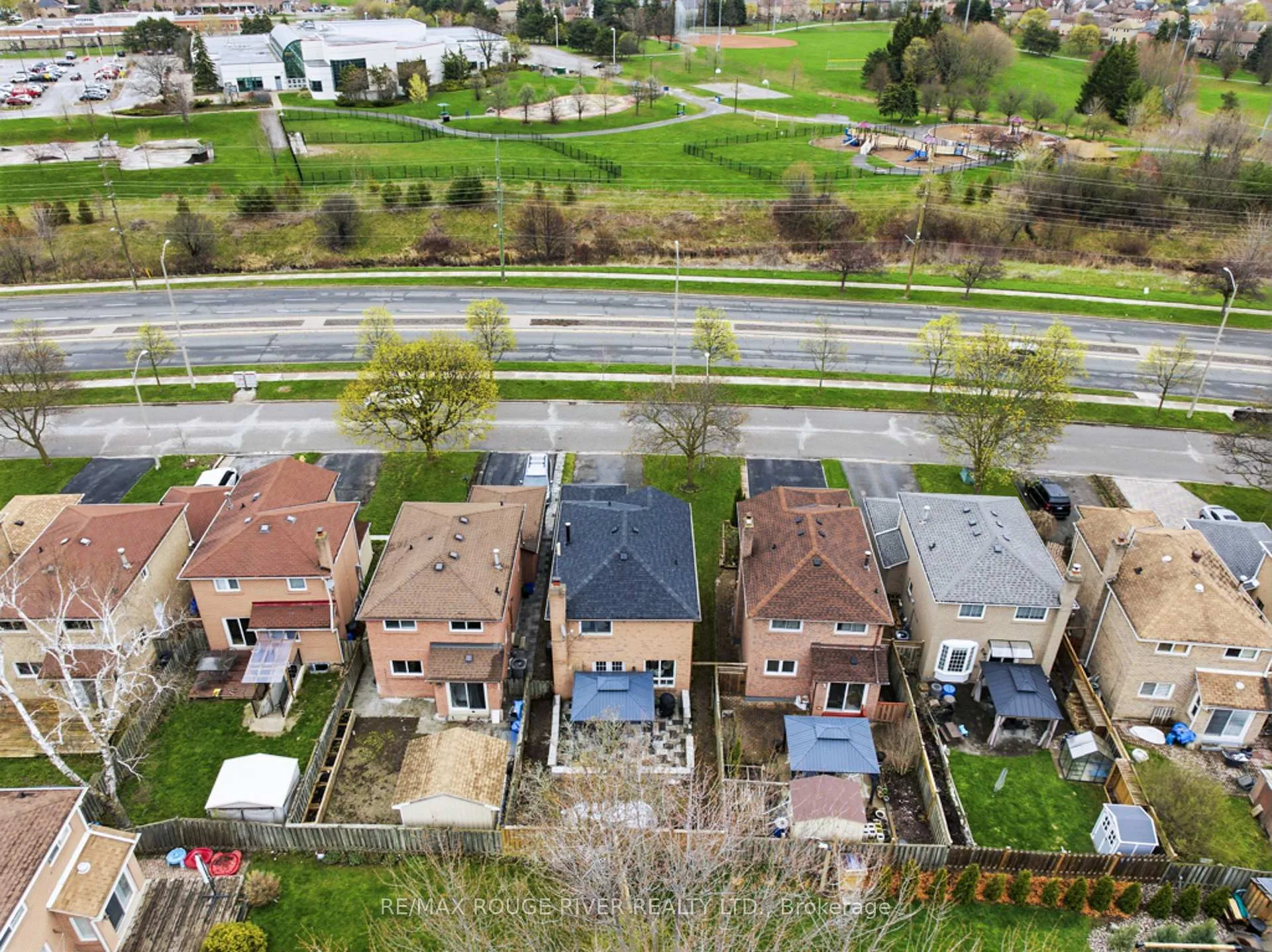 Photo 37 of 93 Chatfield Drive, Ajax, Central West — HOMEH