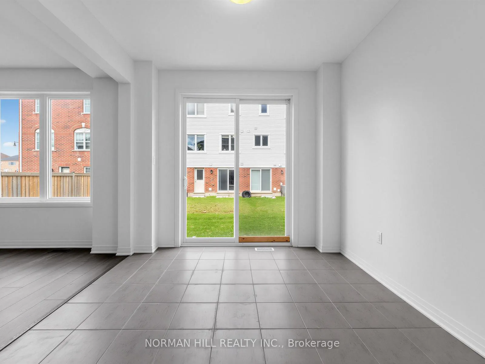 Photo 13 of 6 Guildhouse Drive, Brampton, Northwest Brampton — HOMEH