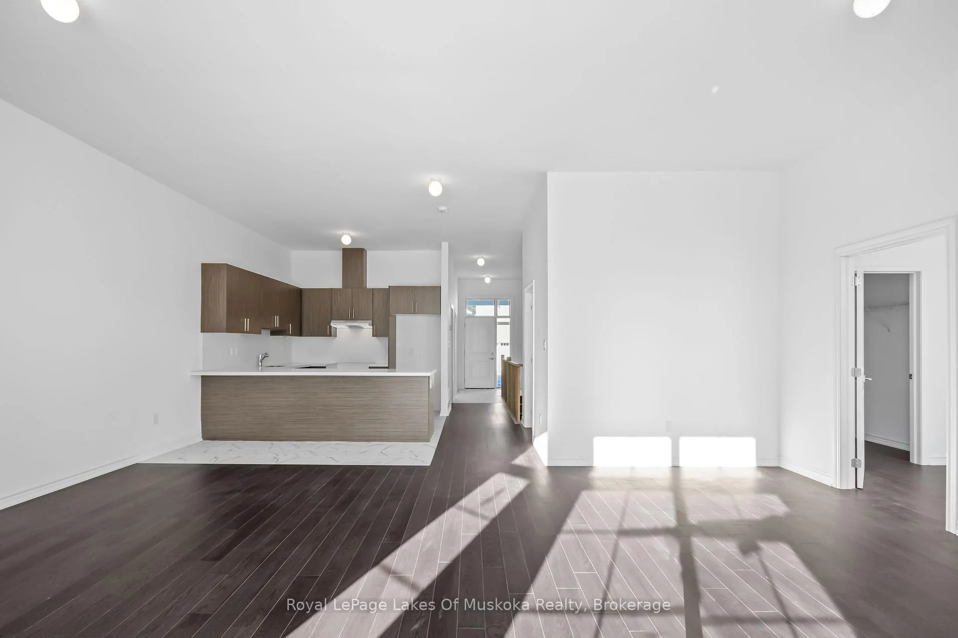 Photo 7 of 5 Turnberry Court, Bracebridge, Monck (Bracebridge) — HOMEH