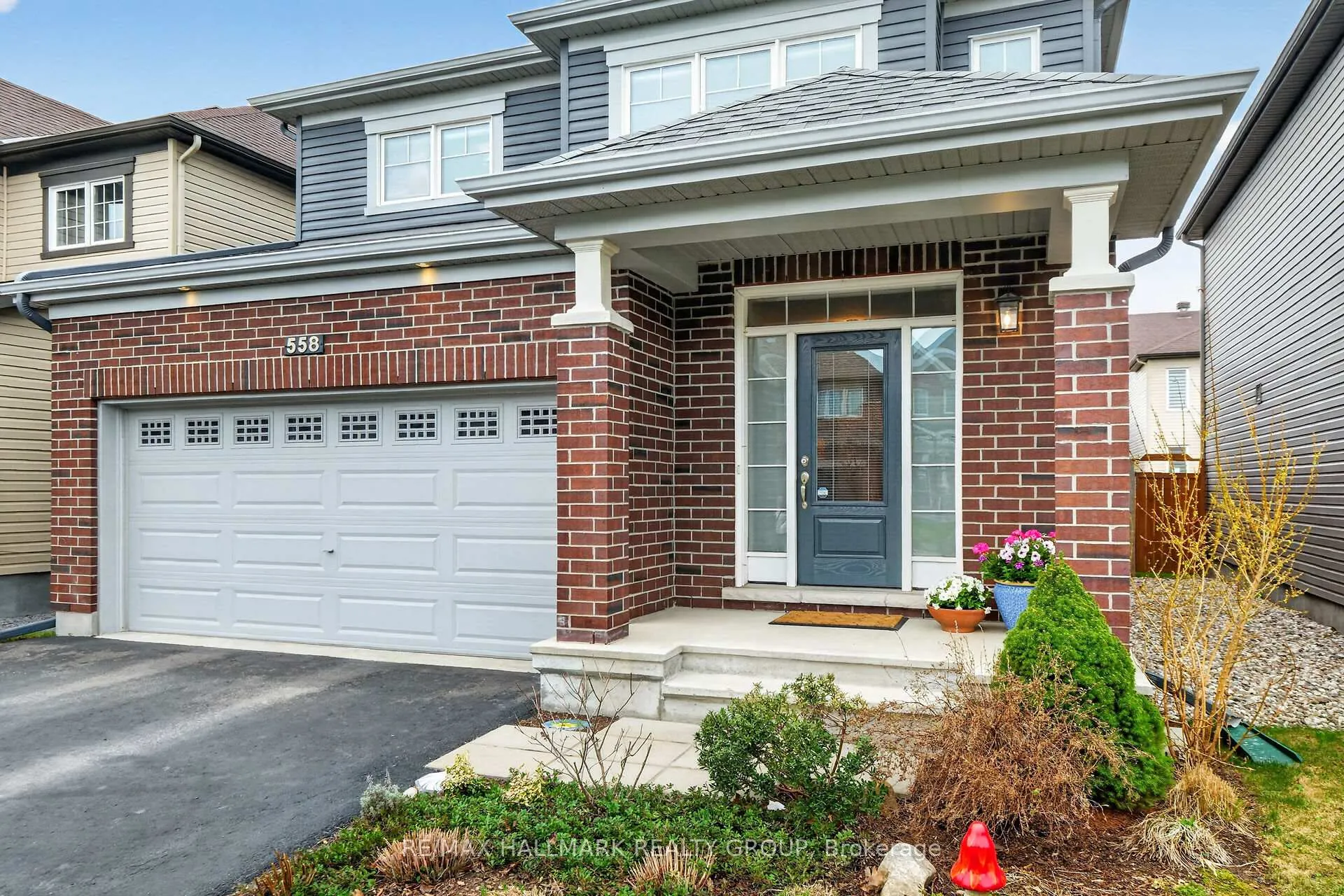 Photo 2 of 558 Genevriers Street, Ottawa, Avalon West — HOMEH