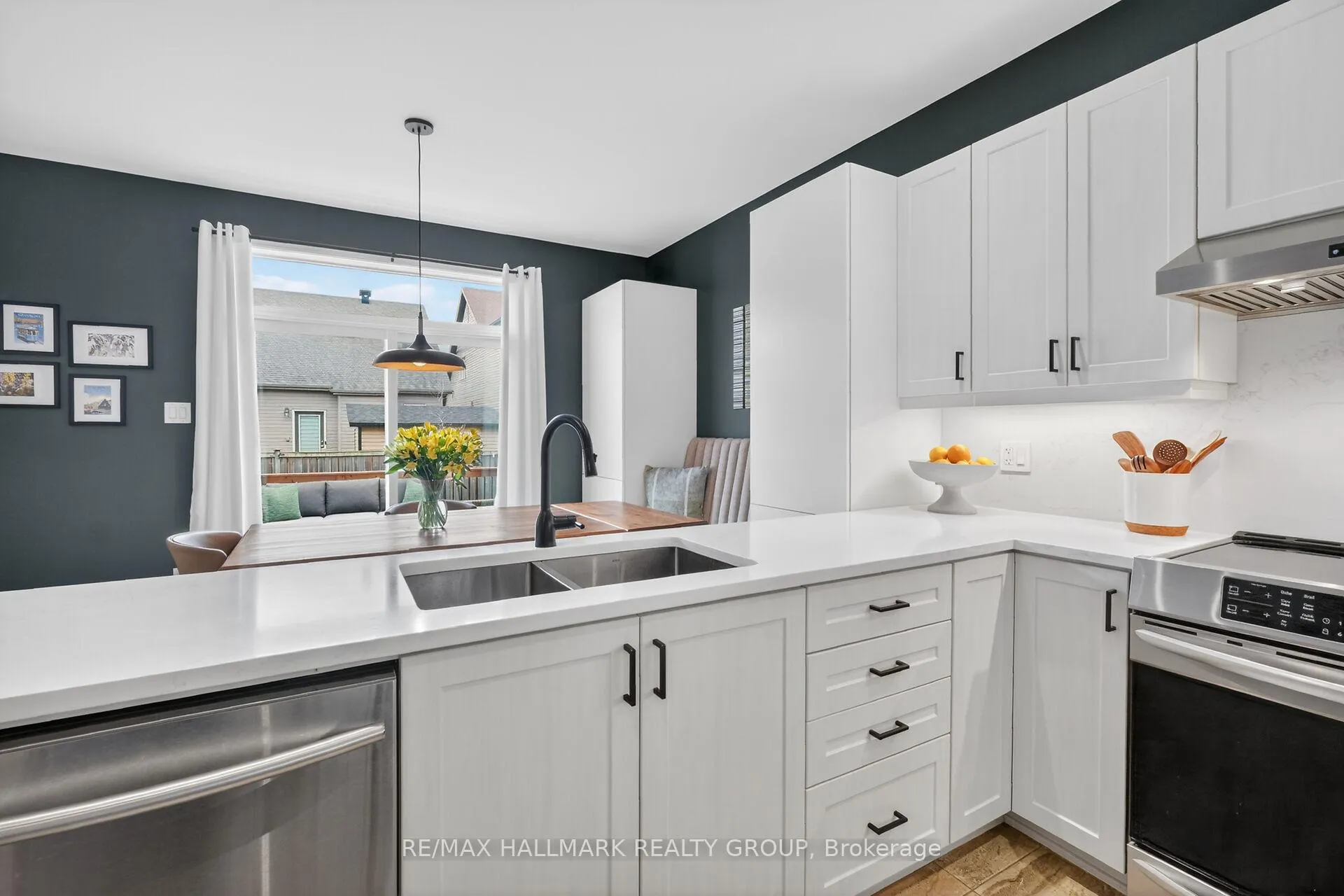 Photo 9 of 558 Genevriers Street, Ottawa, Avalon West — HOMEH