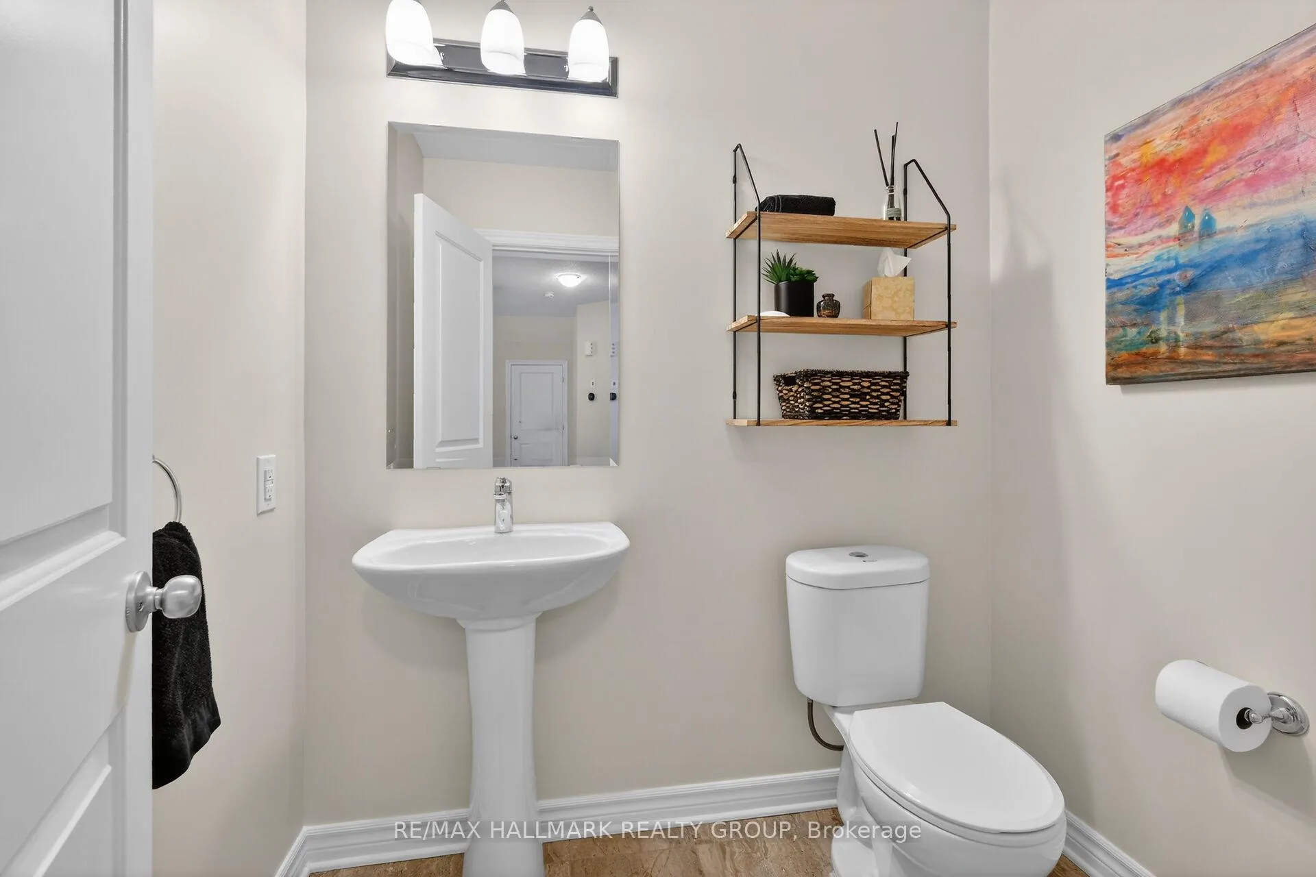 Photo 14 of 558 Genevriers Street, Ottawa, Avalon West — HOMEH