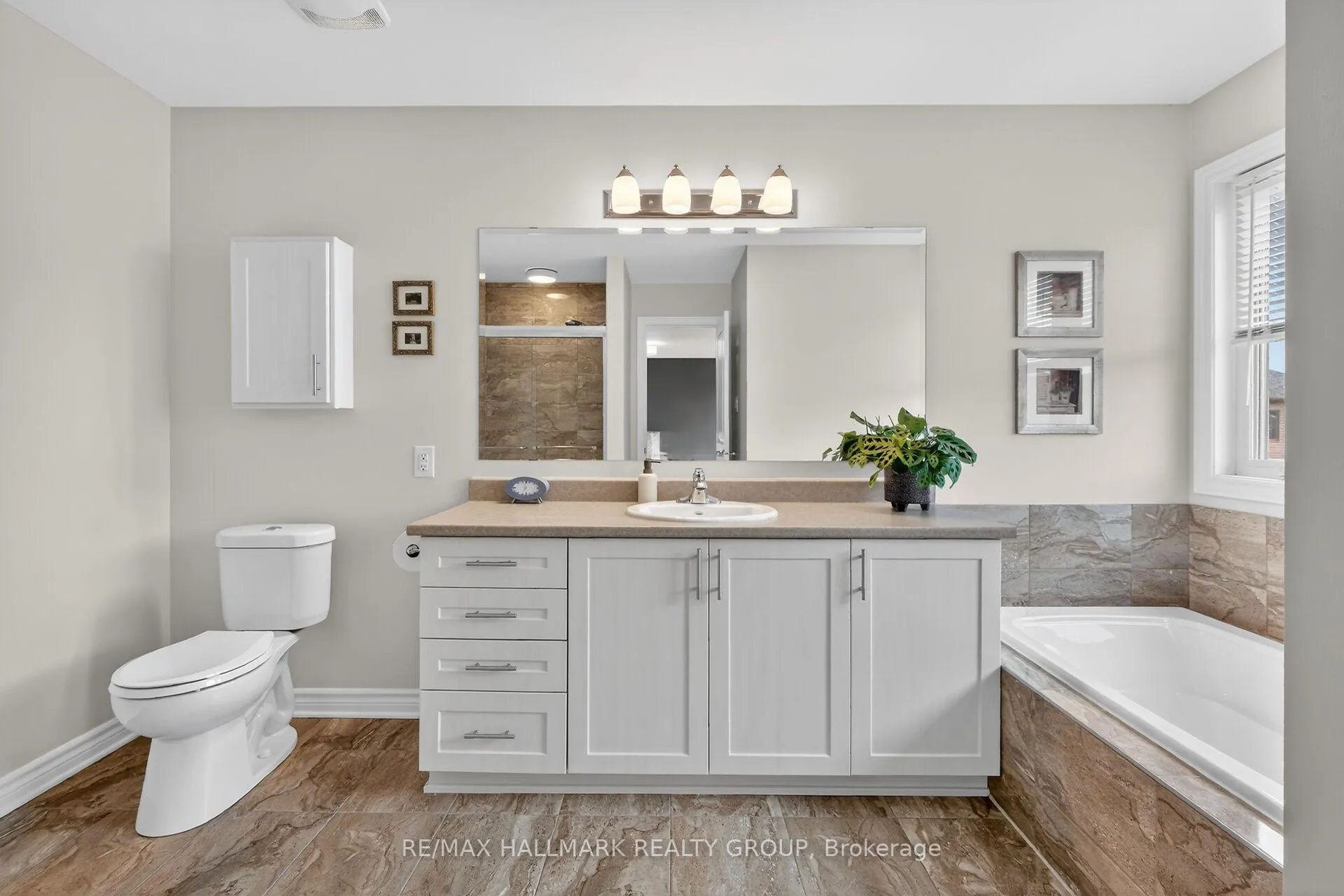 Photo 18 of 558 Genevriers Street, Ottawa, Avalon West — HOMEH