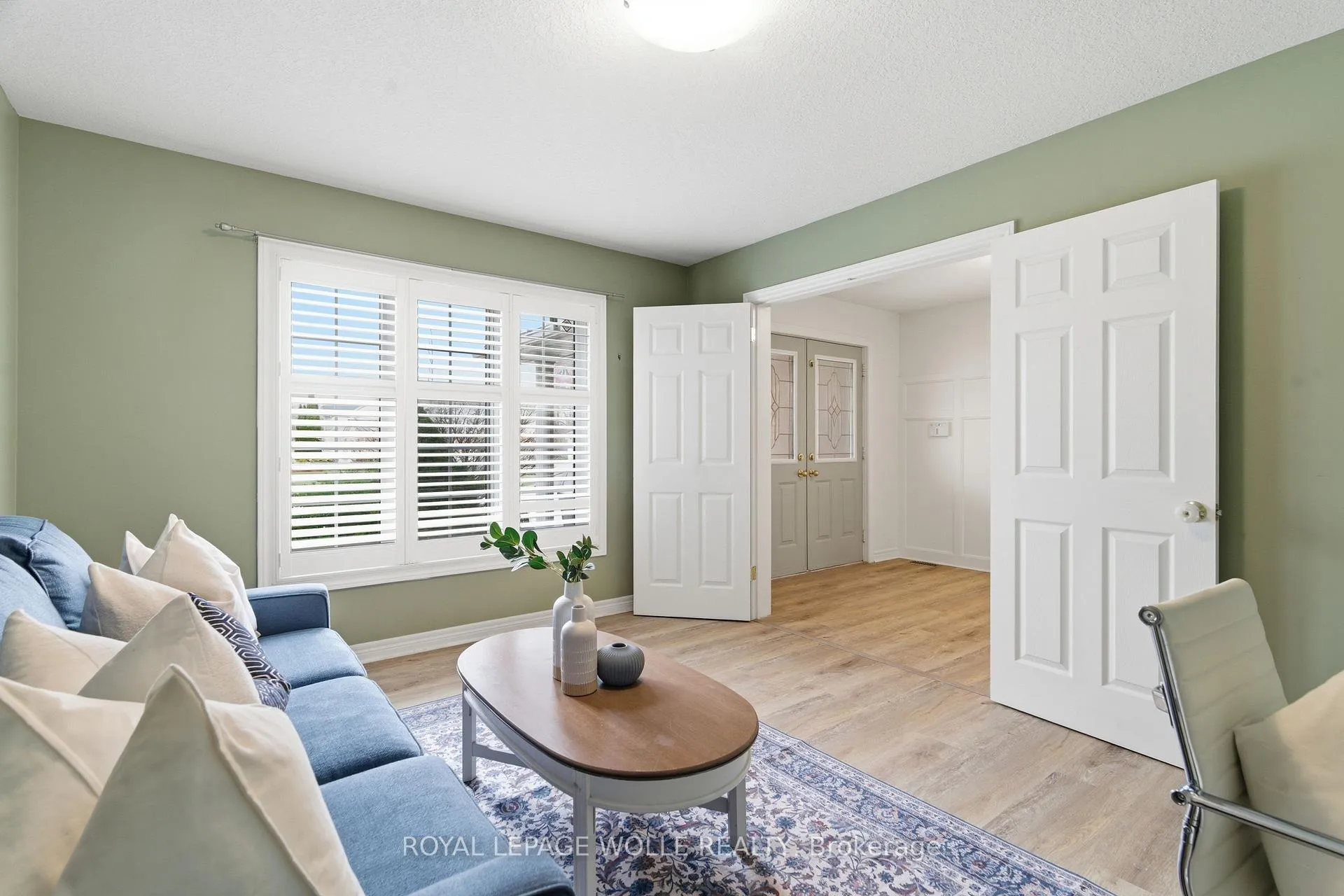 Photo 9 of 43 Ardwood Place, Kitchener — HOMEH