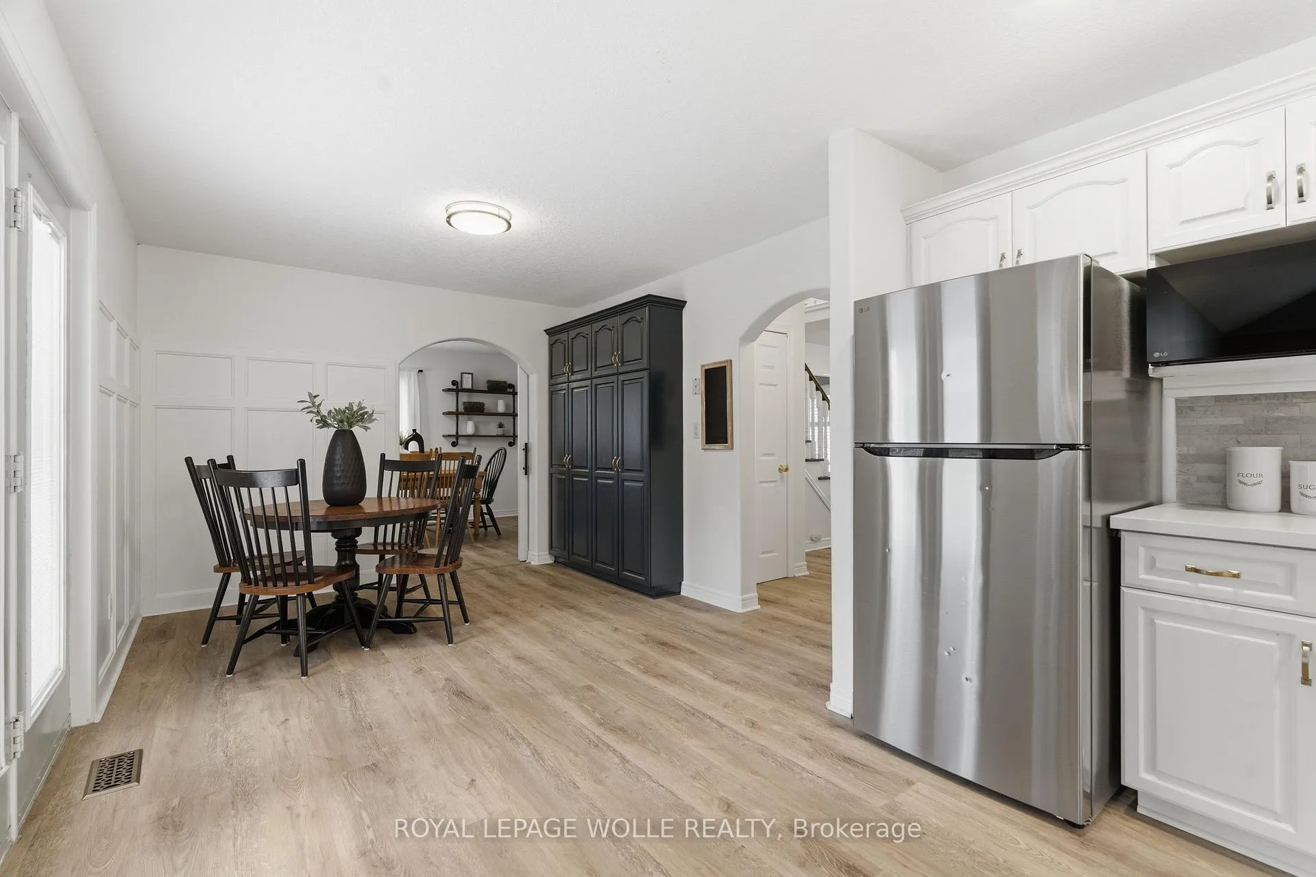 Photo 15 of 43 Ardwood Place, Kitchener — HOMEH